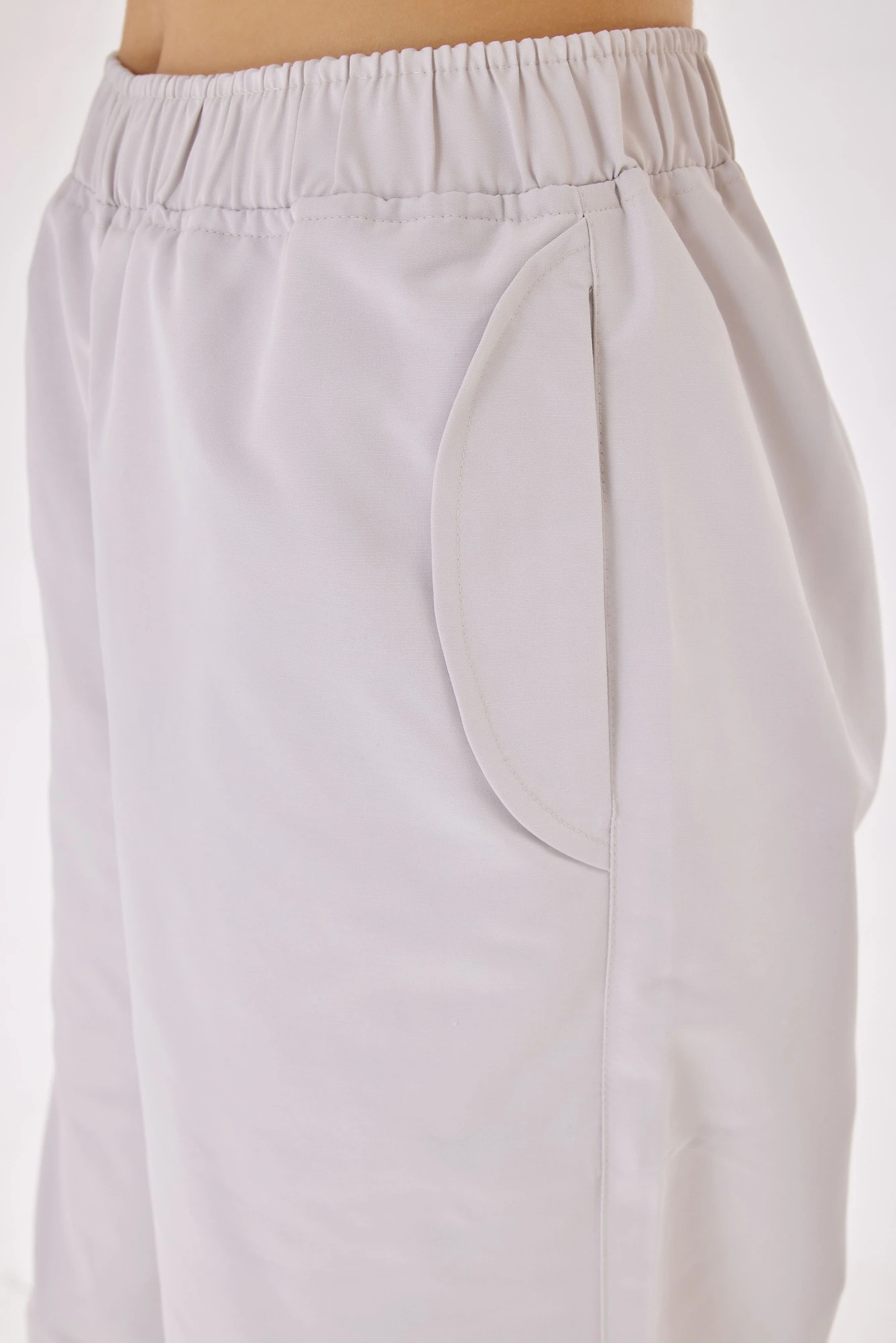 Брюки бежевый для женщин 40106-15 71