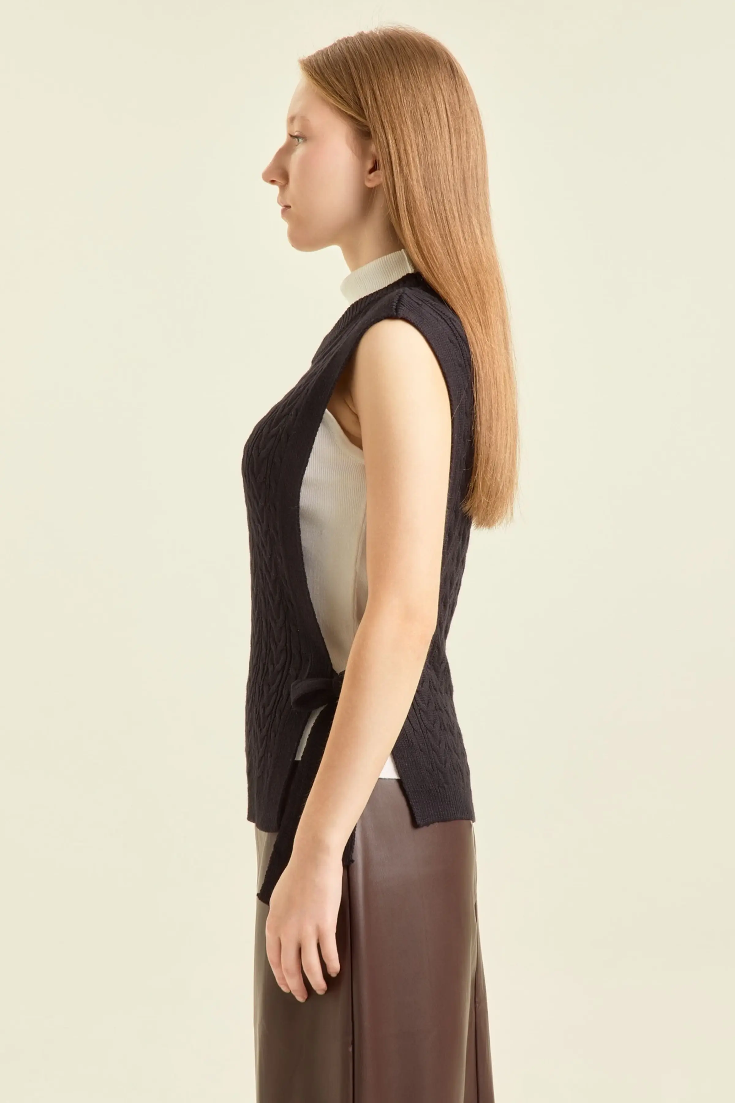 Жилетка черный для женщин 47290-1 68