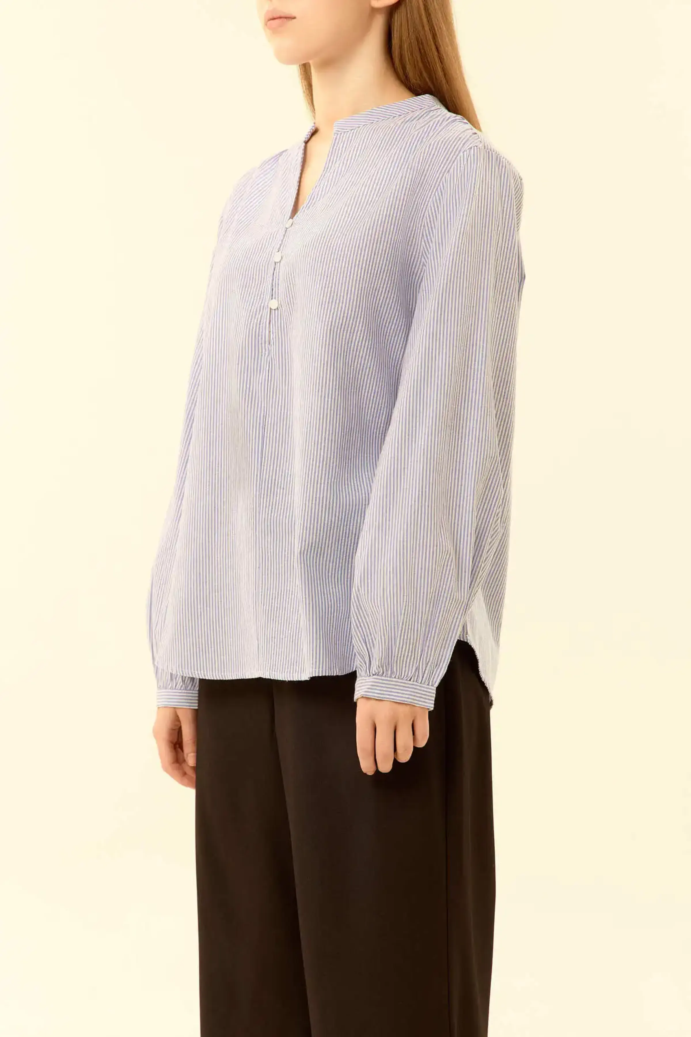 Блузка бело-синяя полоска для женщин 46251-48 28