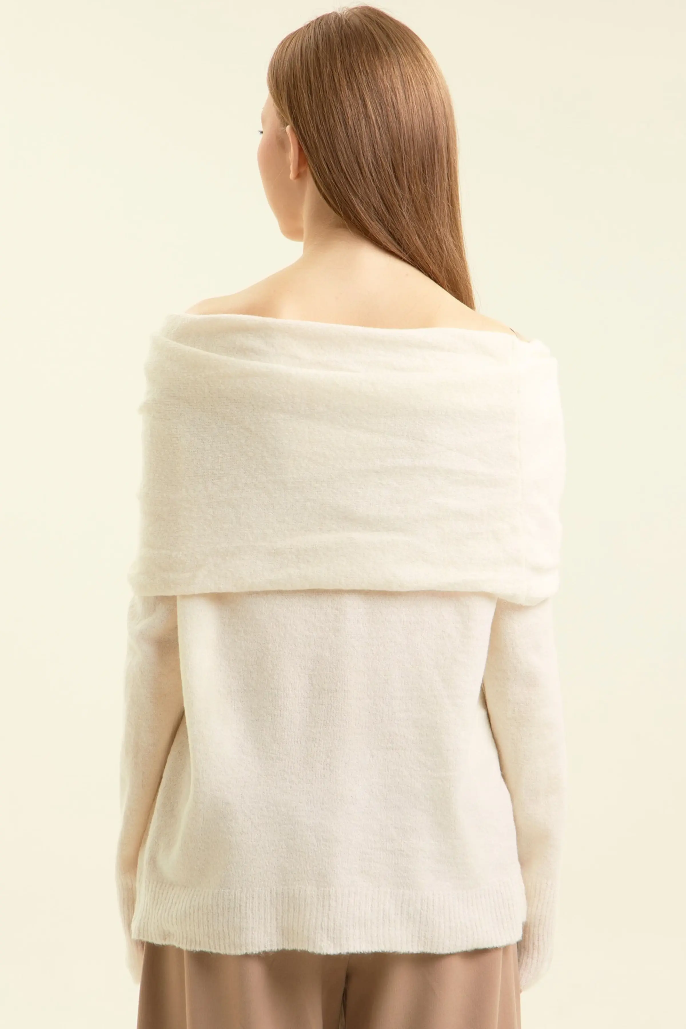 Свитер белый для женщин 47200-4 65