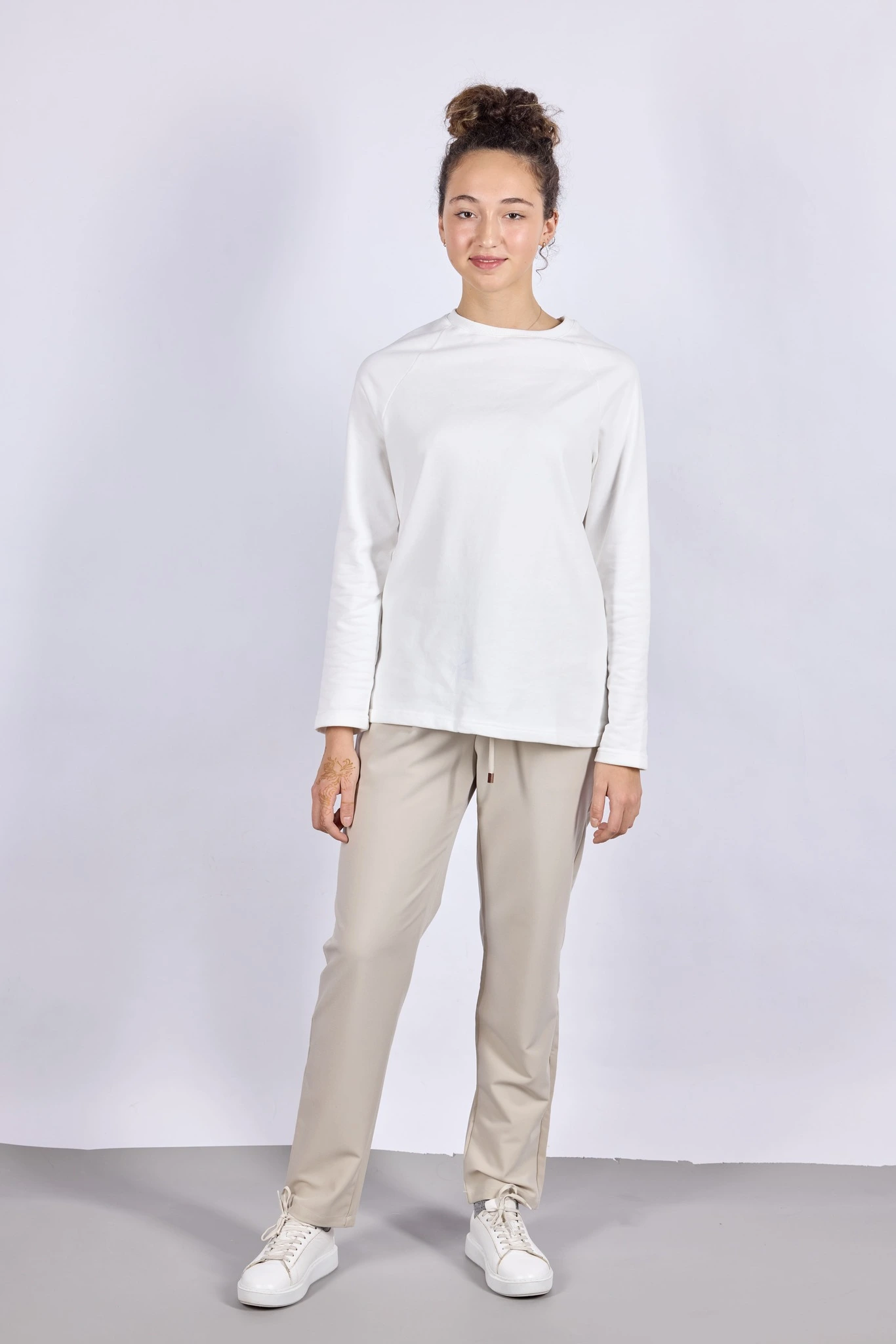 Лонгслив белый для женщин 44118-4 59