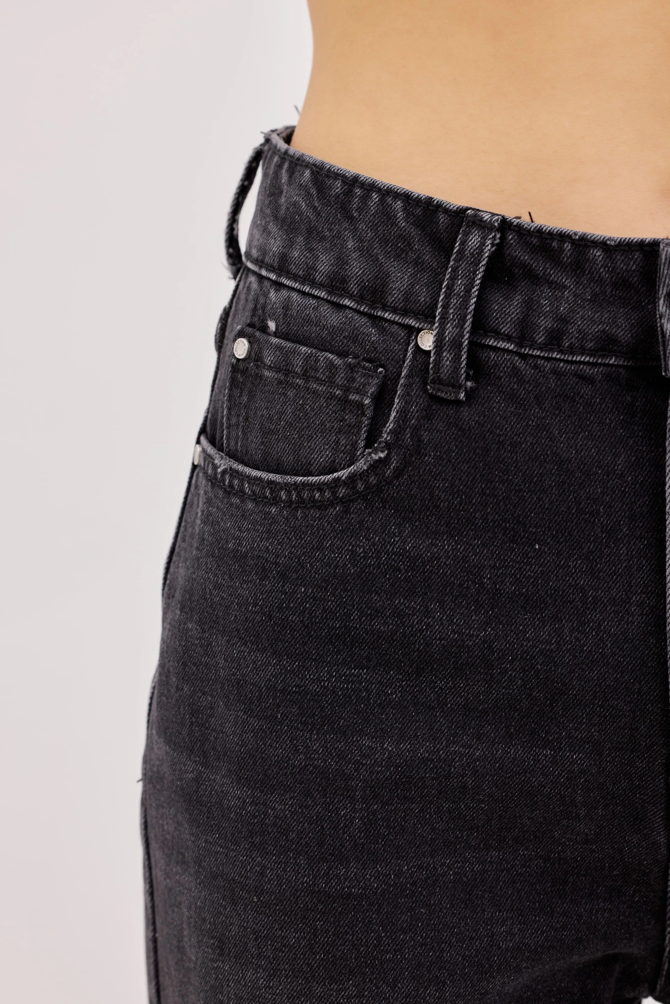 Джинсы черный для женщин 42755-1 74