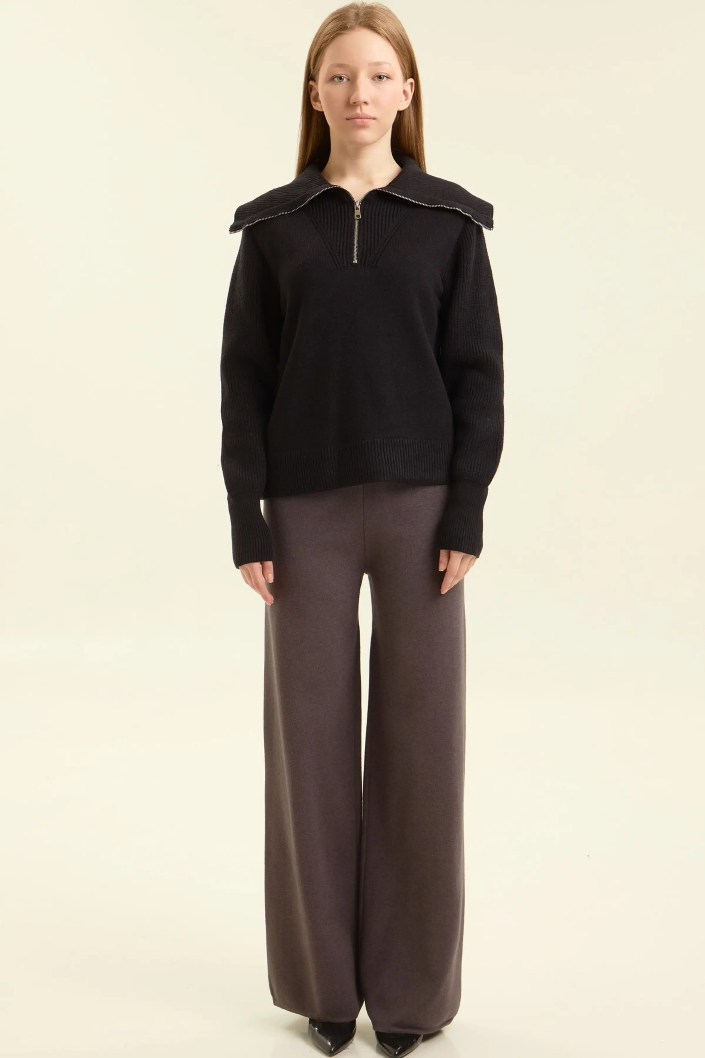 Свитер черный для женщин 47158-1 65