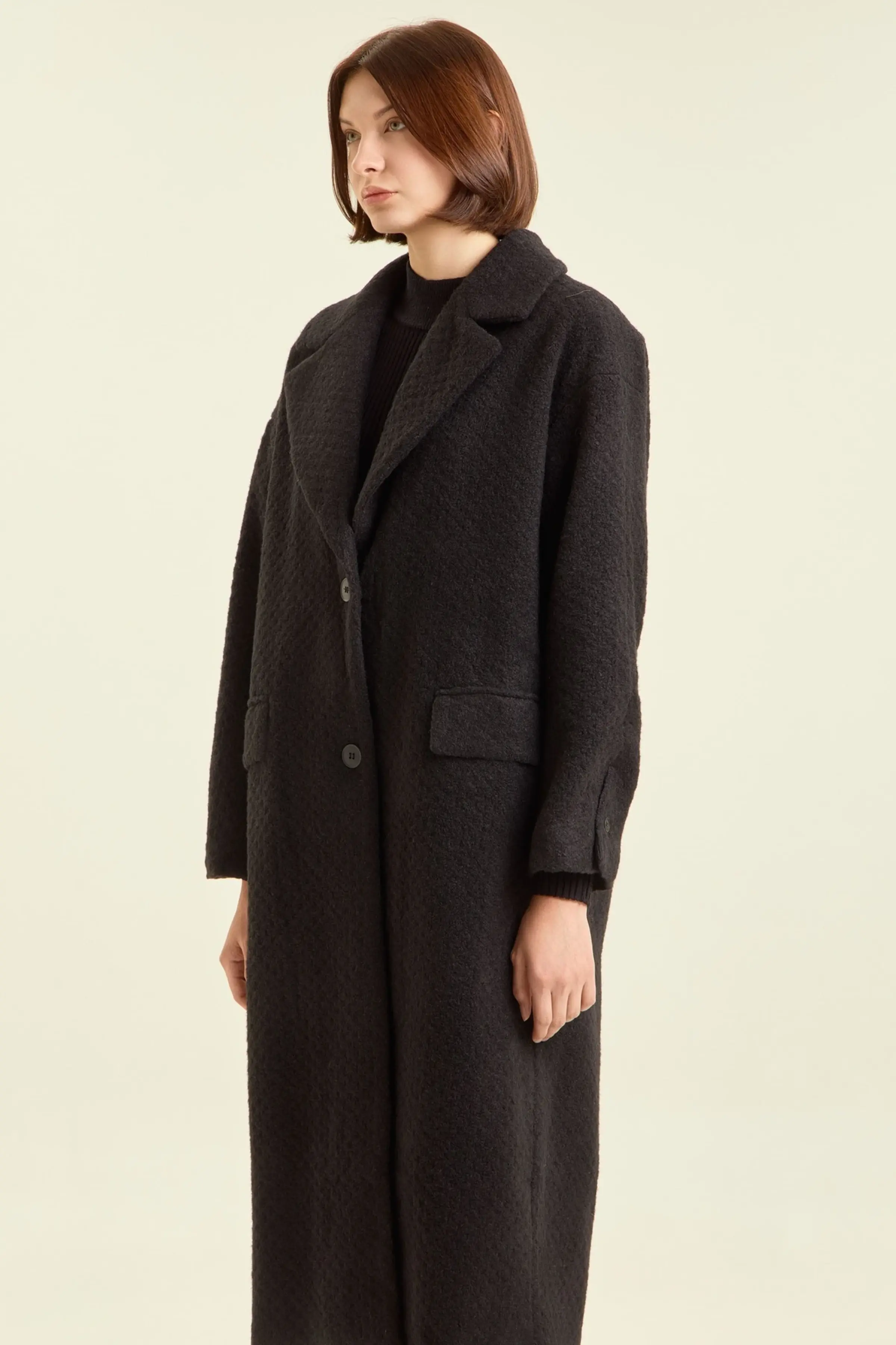 Пальто черный для женщин 47109-1 53