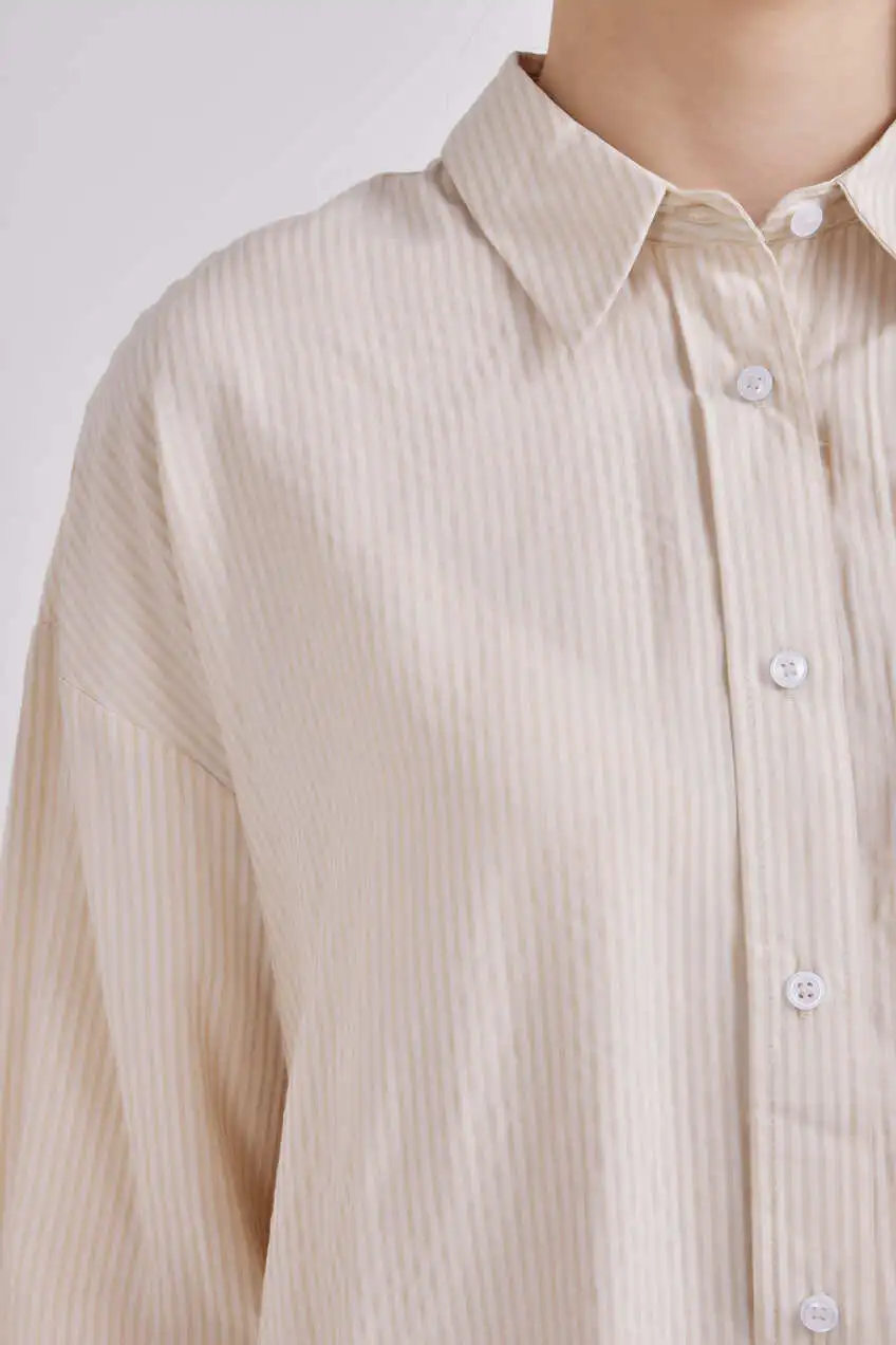 Рубашка бело-бежевая полоска для женщин 41252-92 66