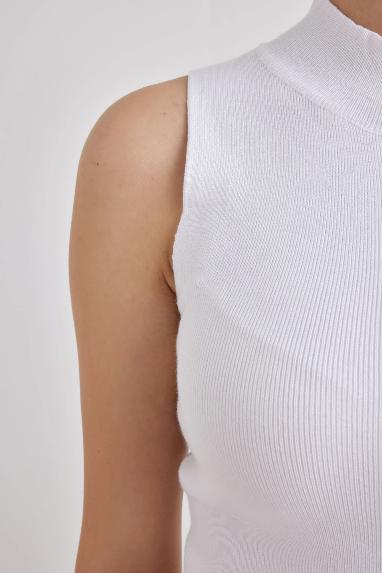 Топ белый для женщин 42102-4 46