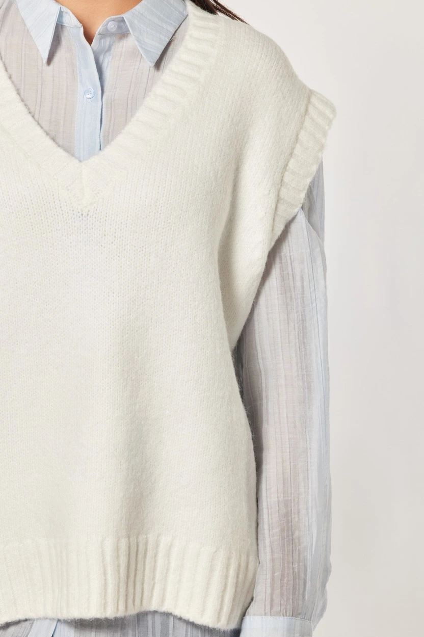 Жилетка белый для женщин 44200-4 68