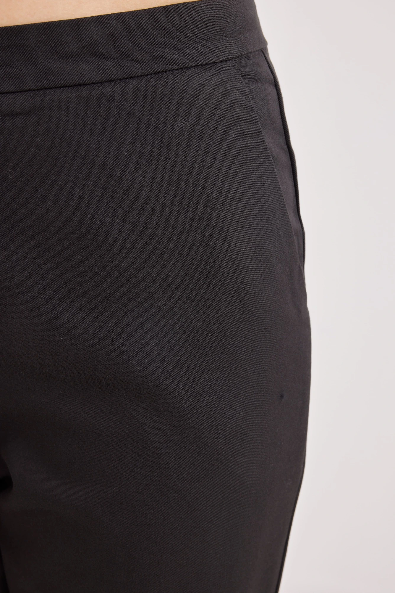 Брюки черный для женщин 42203-1 71