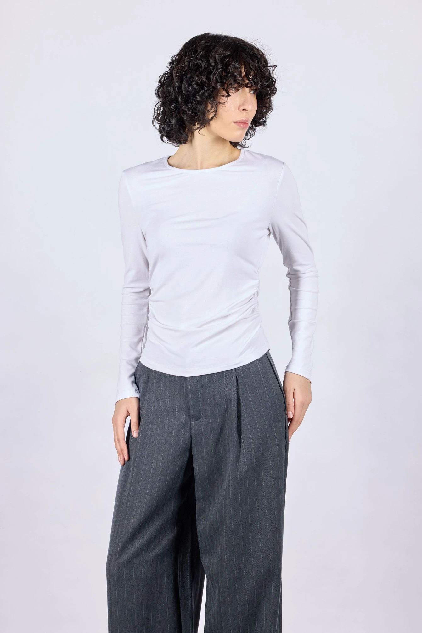 Лонгслив белый для женщин 44153-4 59