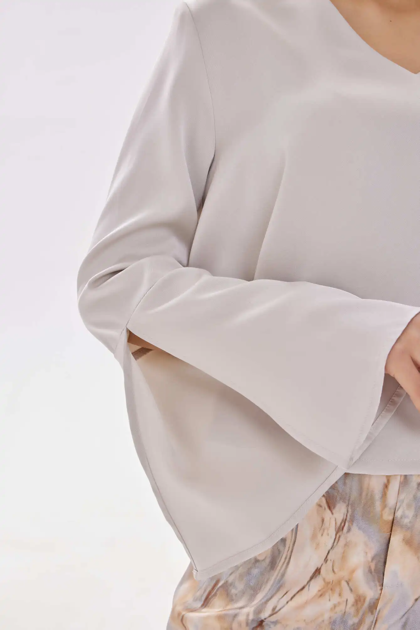 Блузка бежевый для женщин 40276-15 28