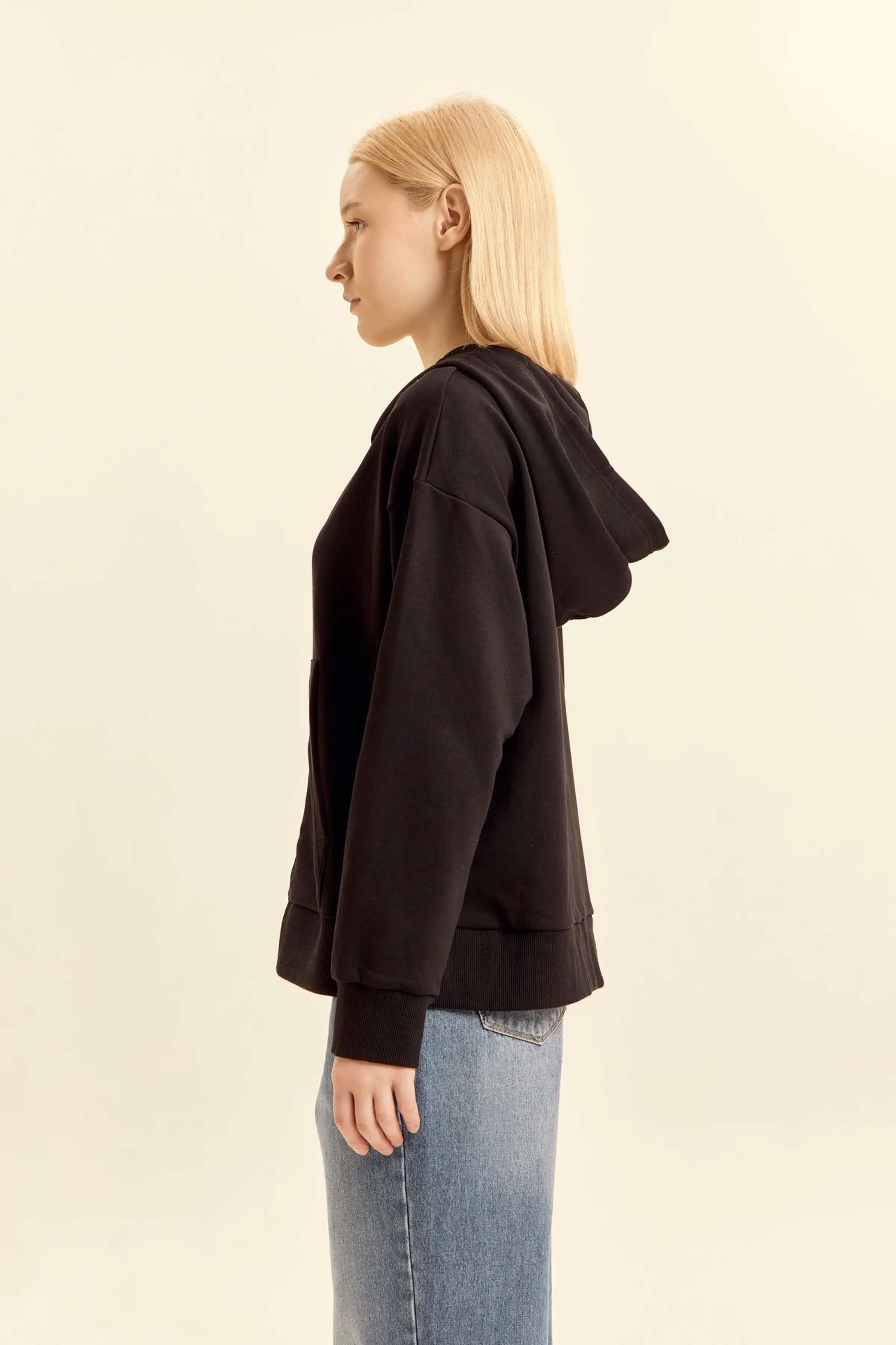 Джемпер черный для женщин 46167-1 60