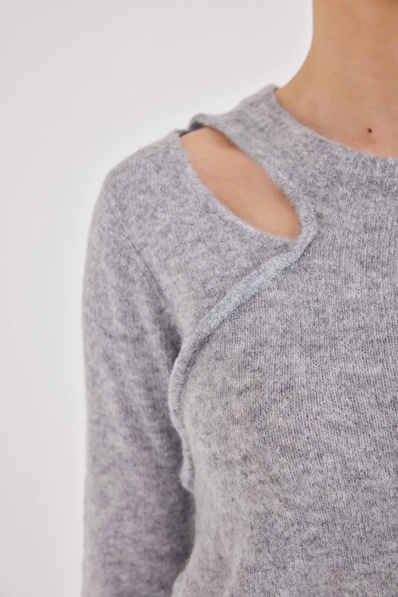 Джемпер серый для женщин 42217-61 60