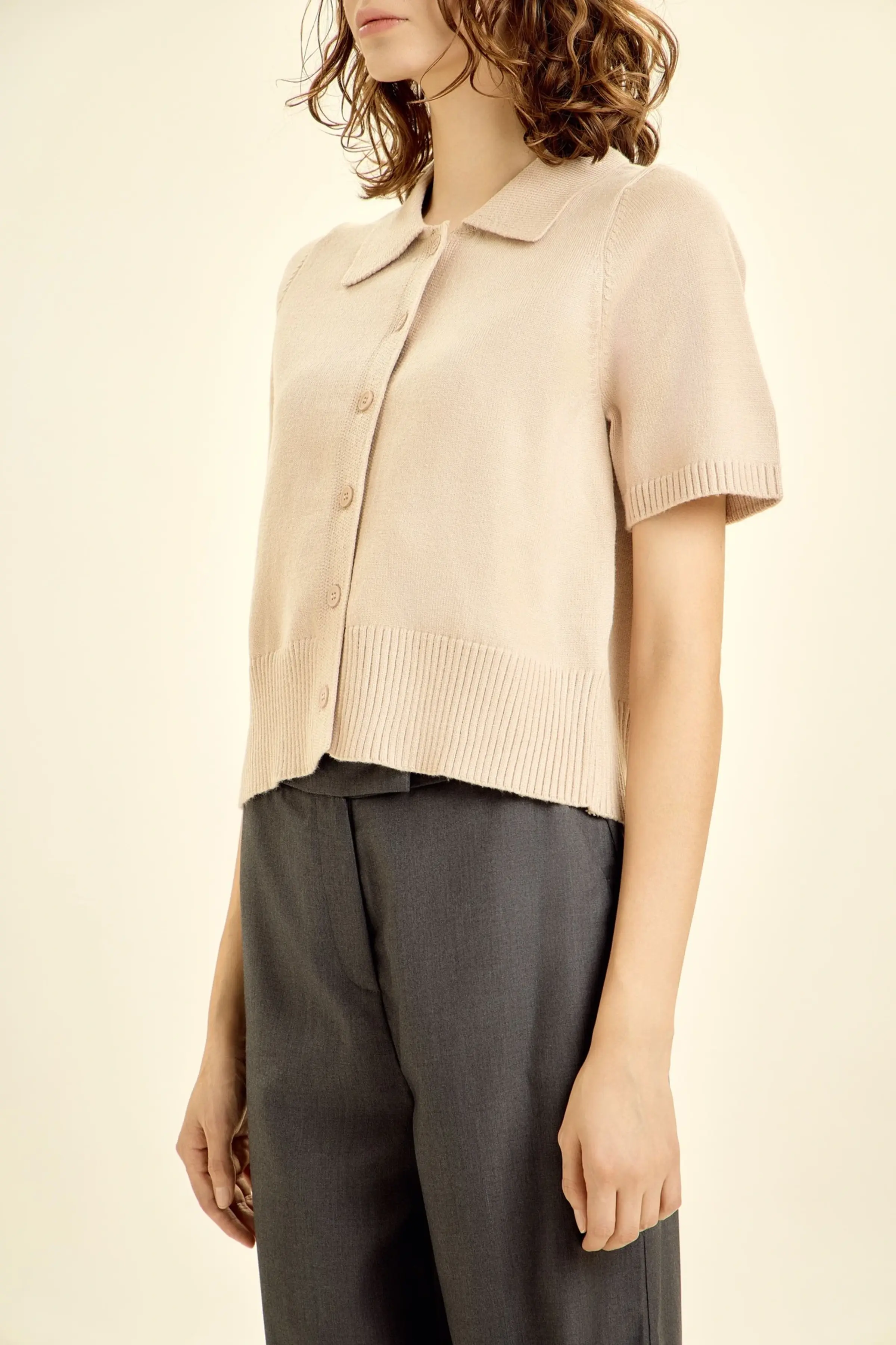 Кардиган бежевый для женщин 46153-15 50