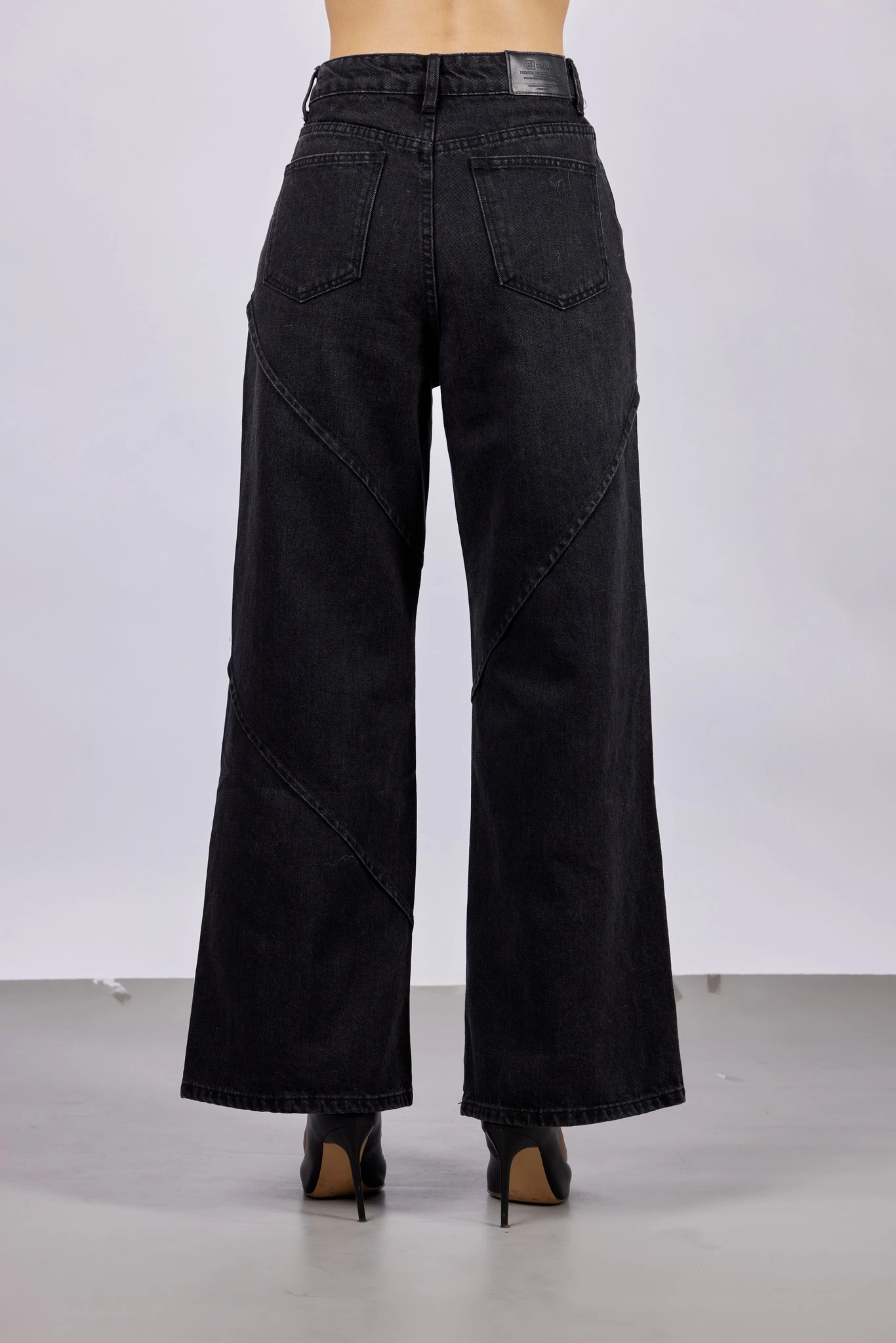 Джинсы черный для женщин 43236-1 74