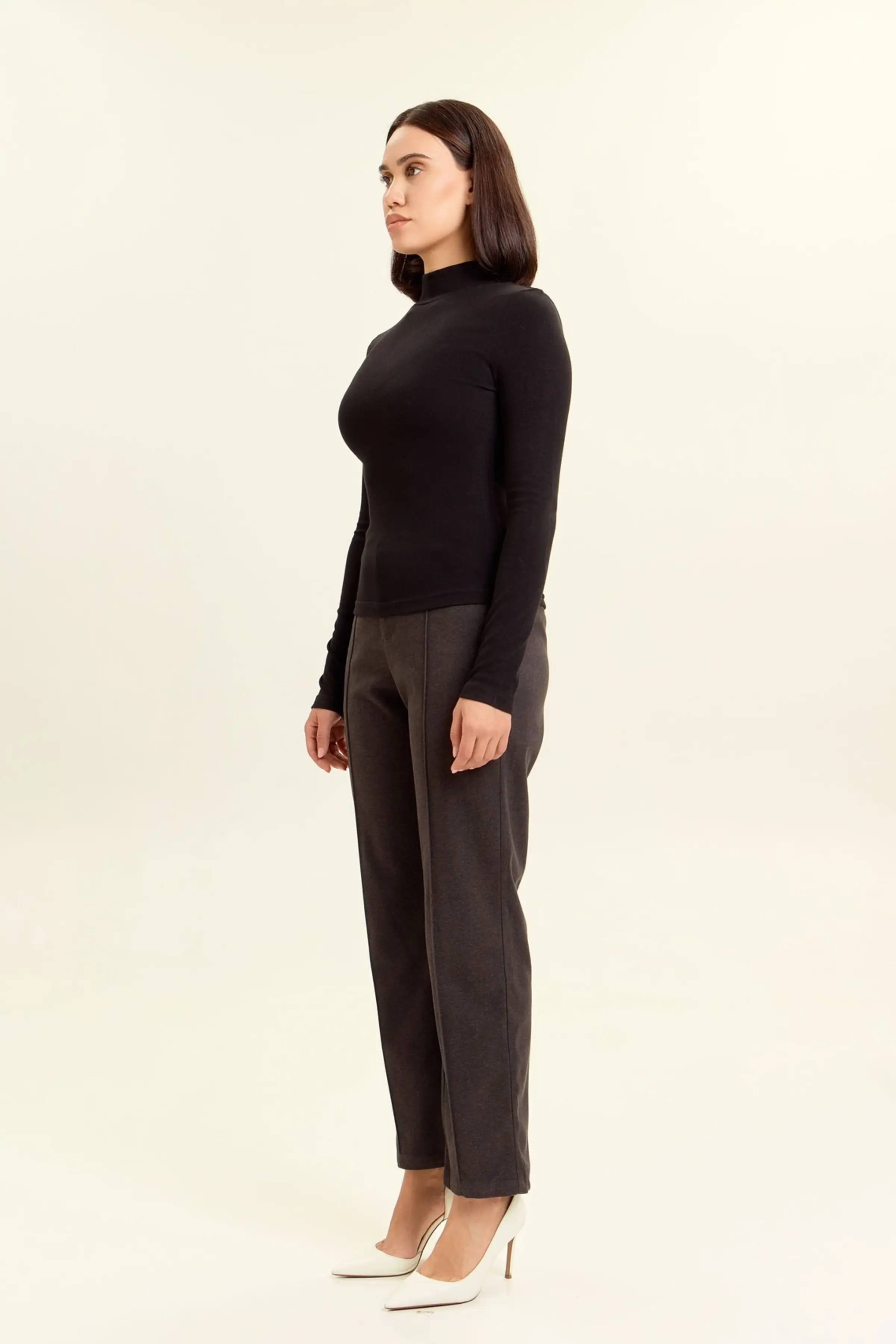 Лонгслив черный для женщин 47224-1 59