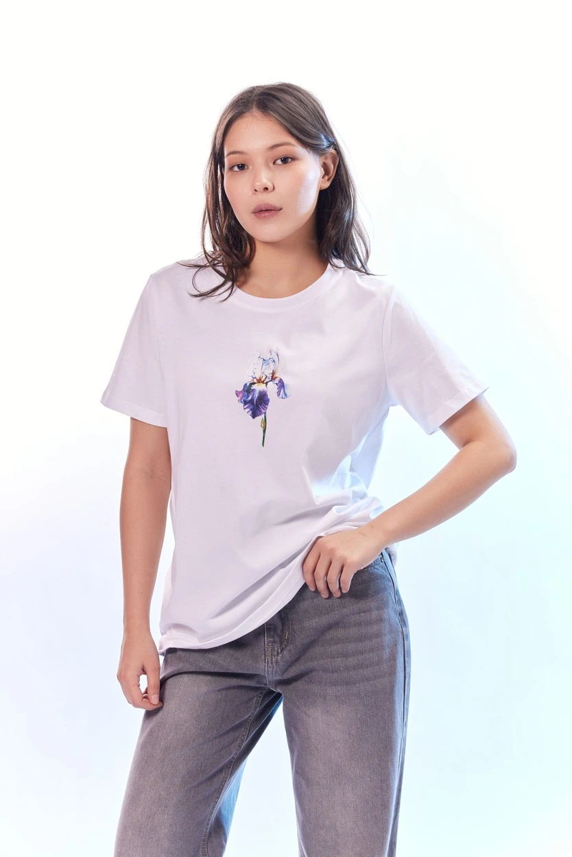 Футболка белый с фиолетовым принтом для женщин 44282-278 67