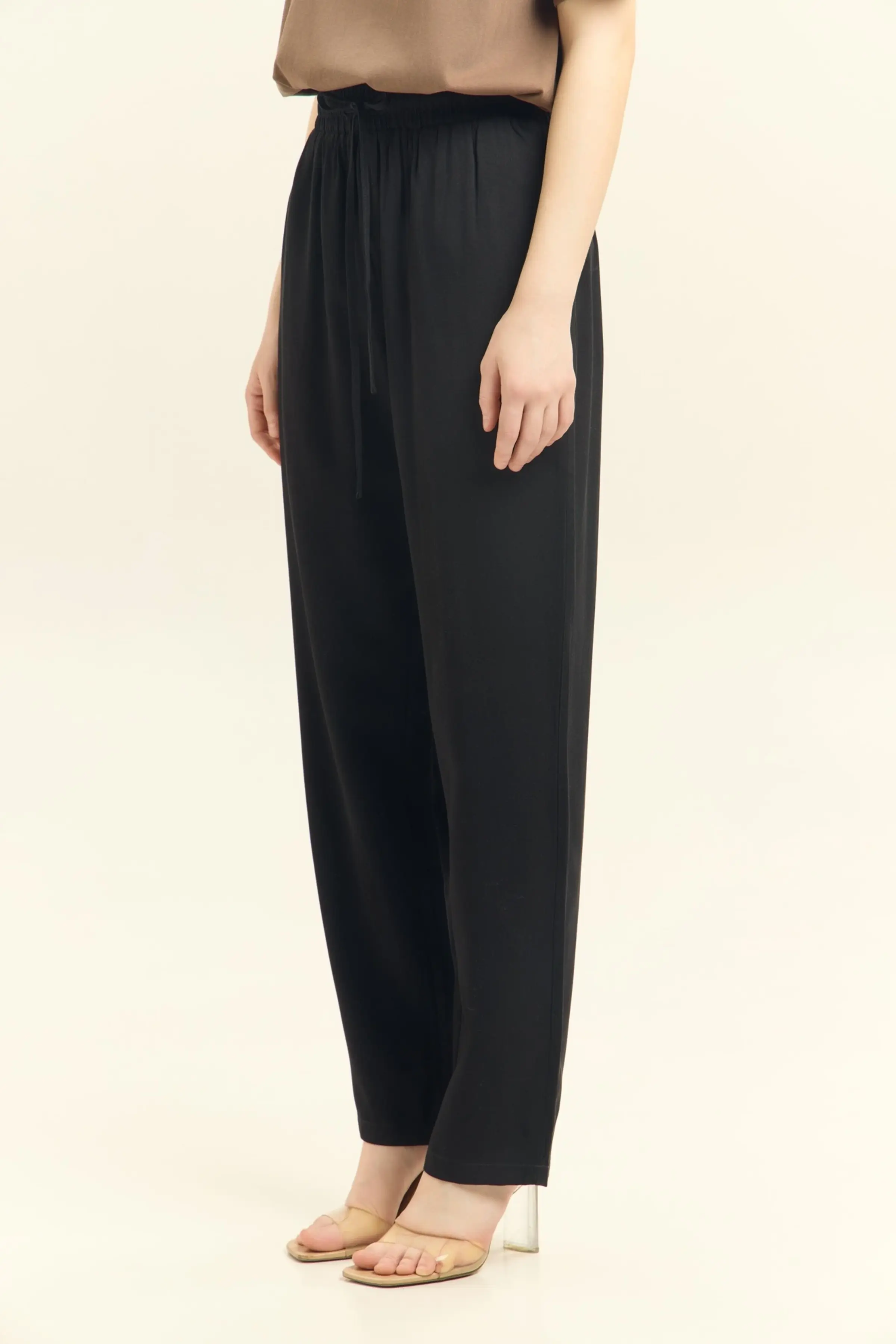 Брюки черный для женщин 45289-1 71