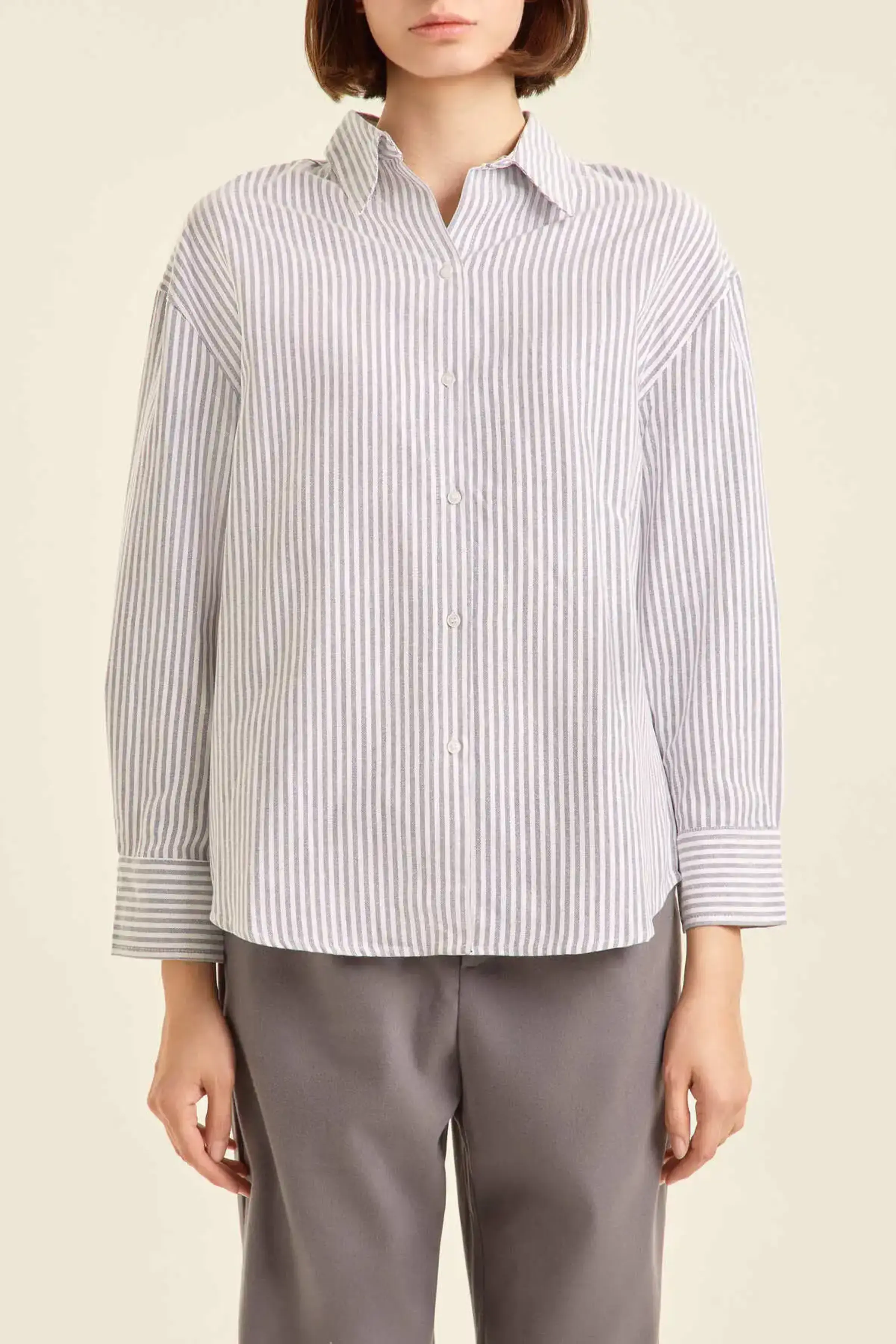 Рубашка бело-синяя полоска для женщин 47246-48 66