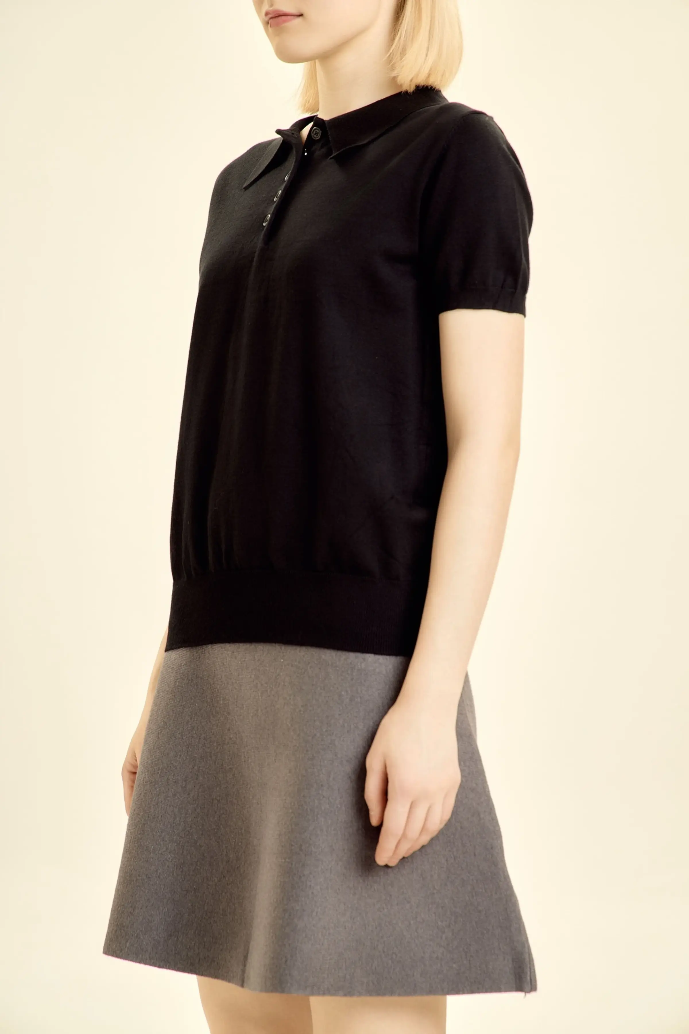 Джемпер черный для женщин 46128-1 60