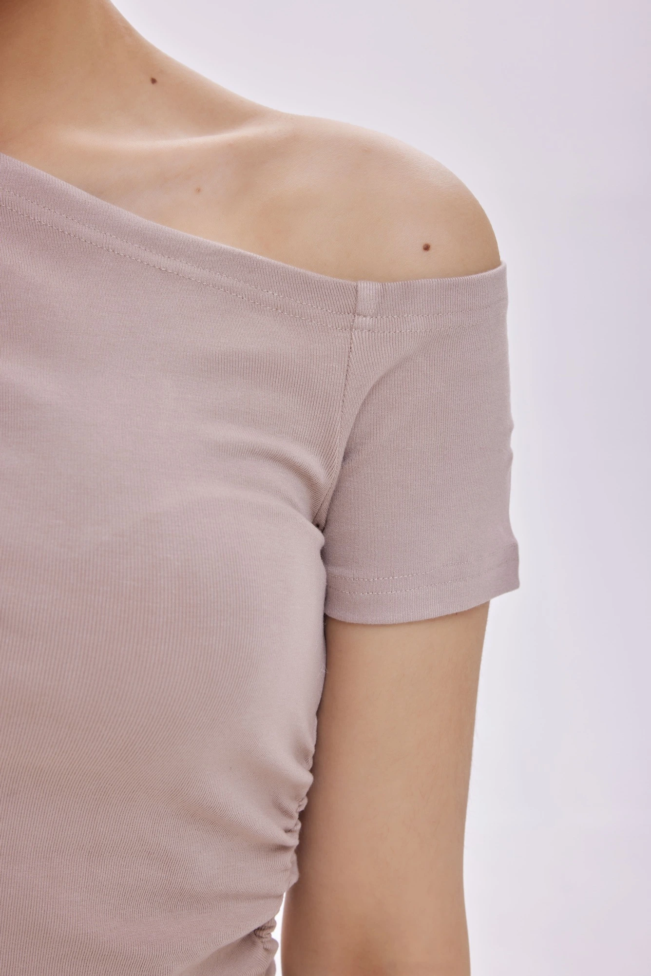 Футболка бежевый для женщин 40305-15 67