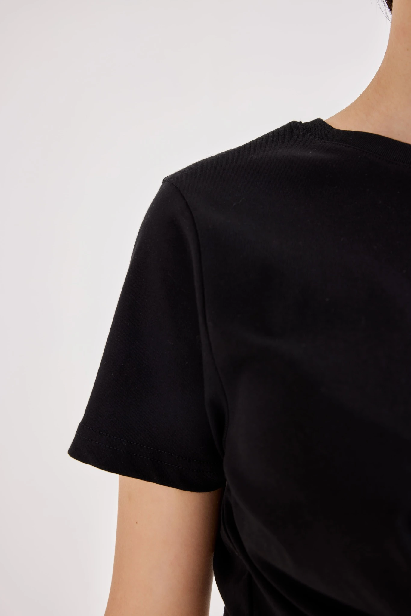 Футболка черный для женщин 42263-1 67