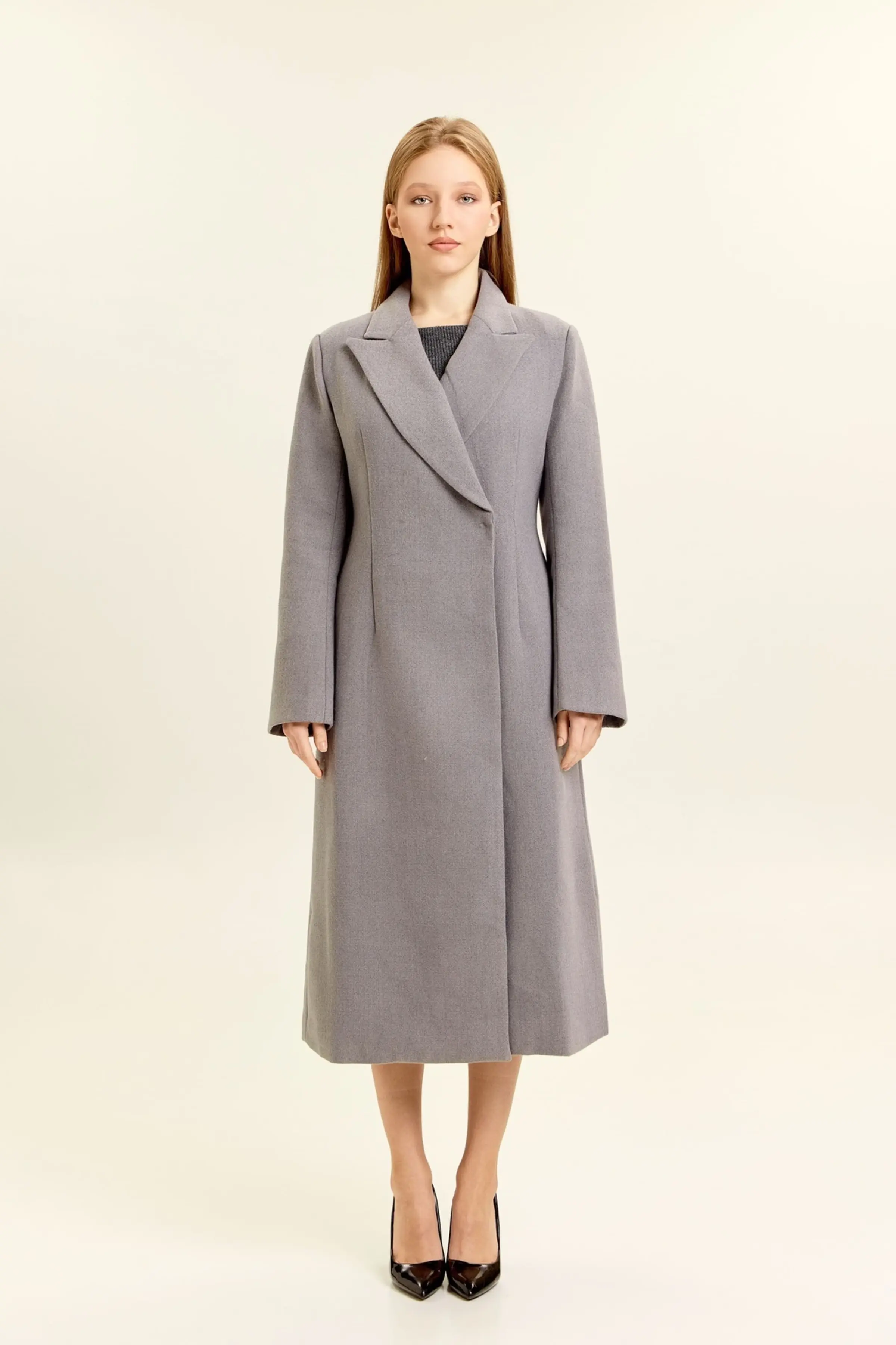 Пальто серый для женщин 47106-61 53
