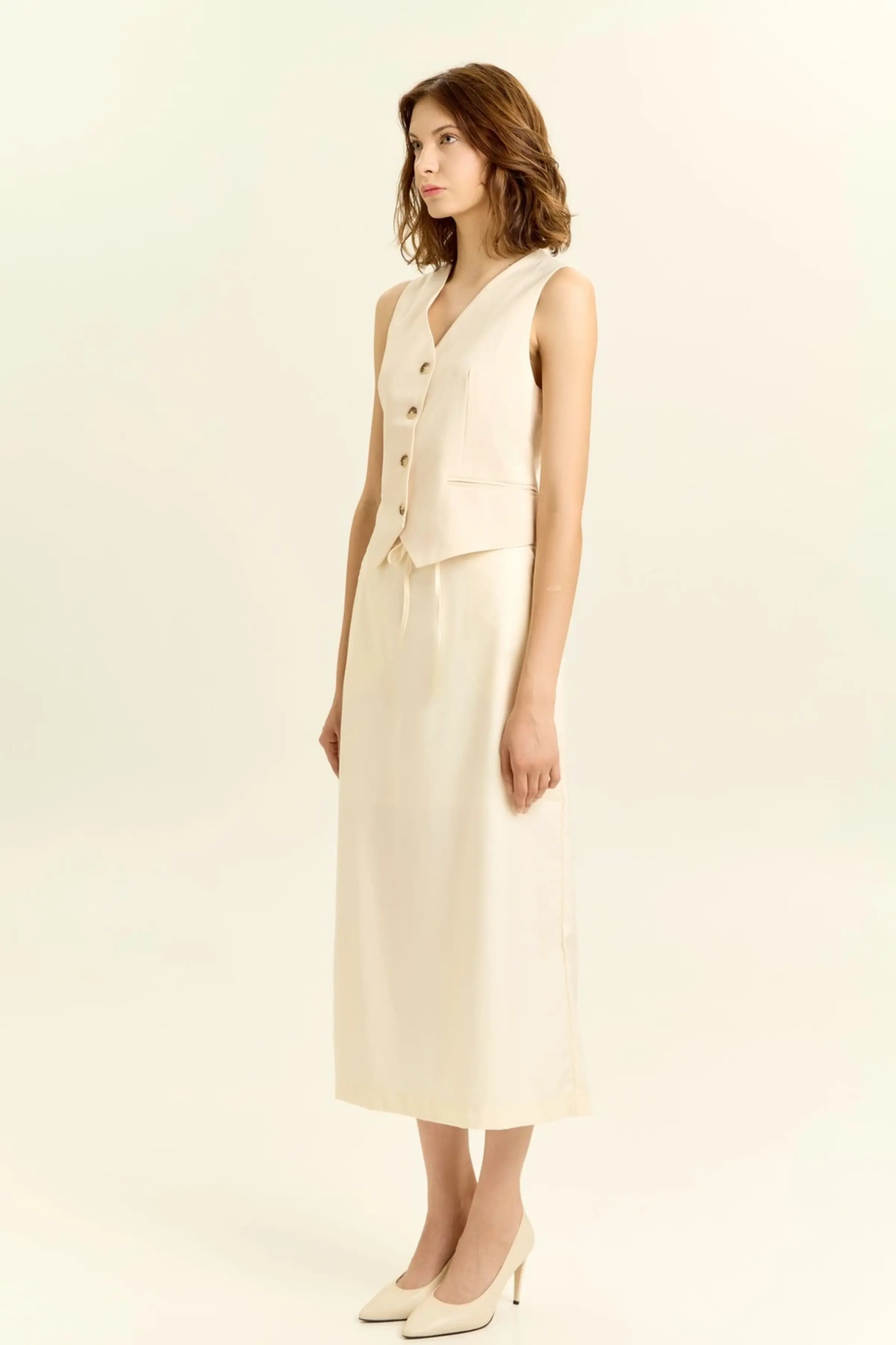 Жилетка бежевый для женщин 45108-15 68