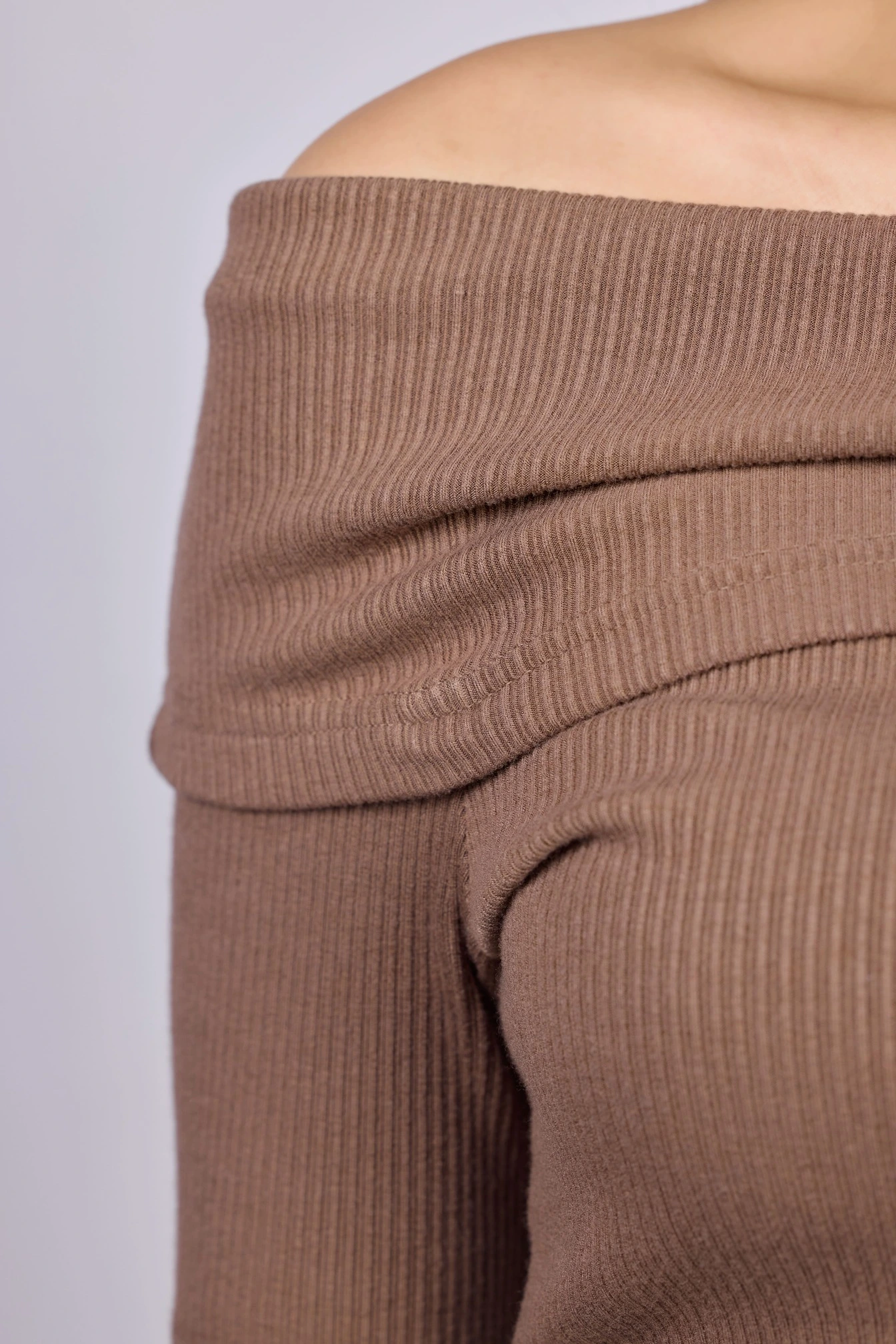 Лонгслив коричневый для женщин 42200-13 59