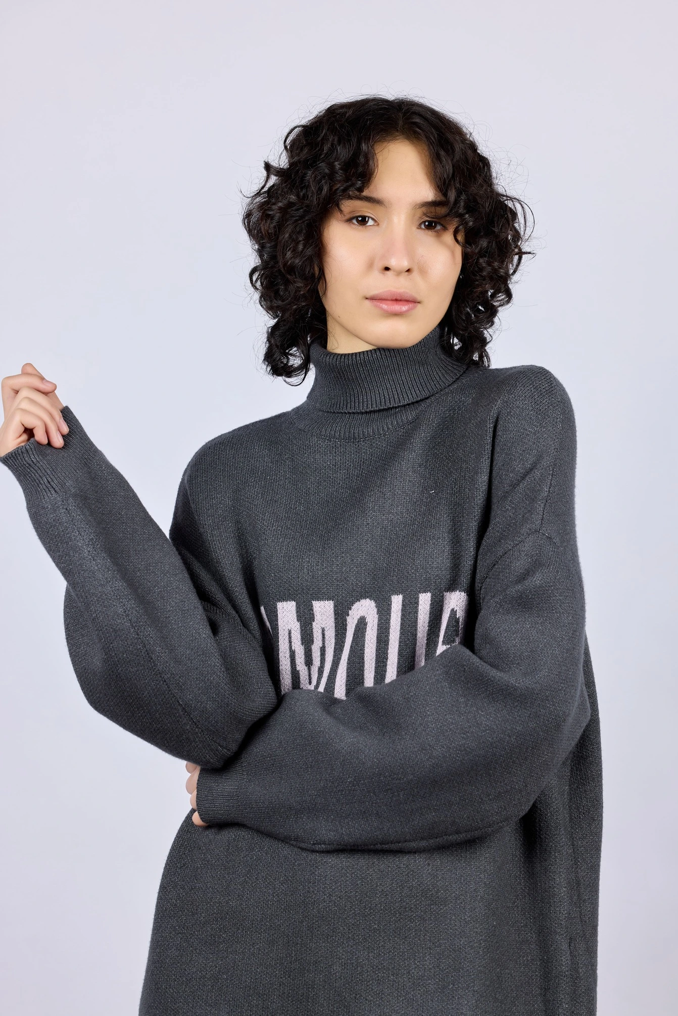 Свитер темно-серый для женщин 43118-12 65