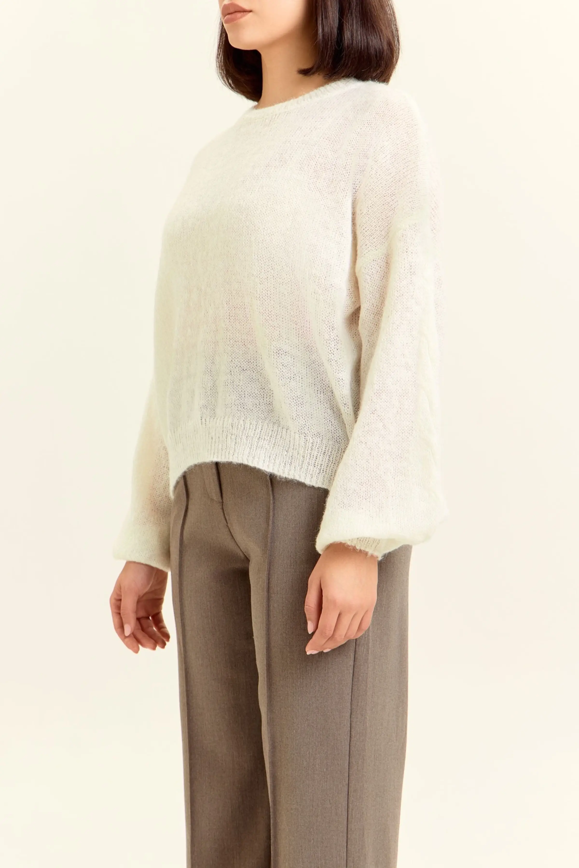 Свитер белый для женщин 47142-4 65