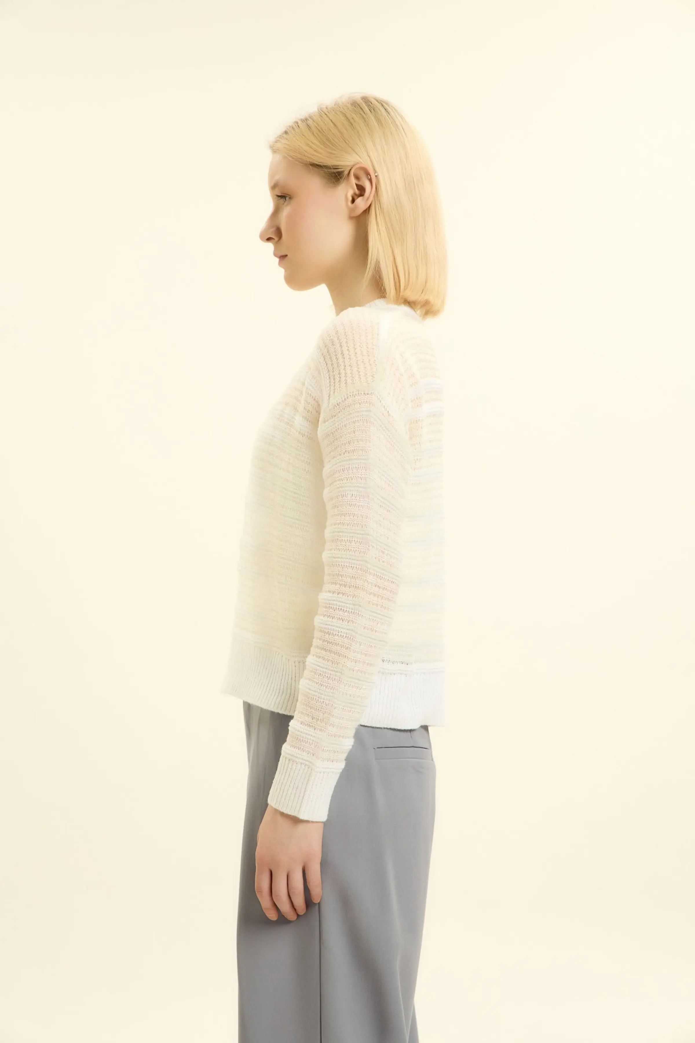 Джемпер белый для женщин 46225-4 60