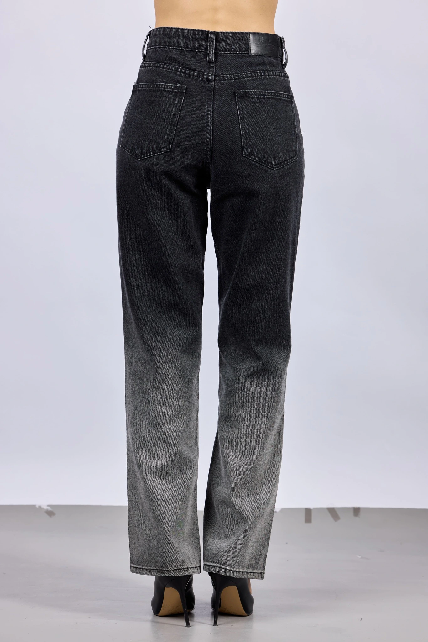 Джинсы черно-серый для женщин 43136-136 74