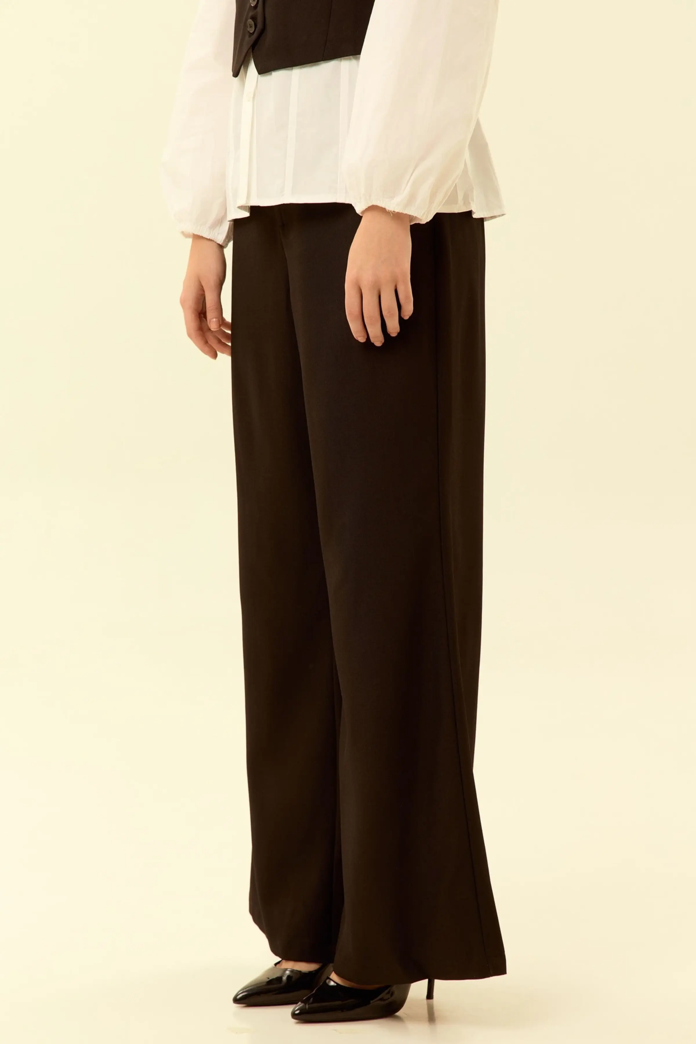 Брюки черный для женщин 46106-1 71