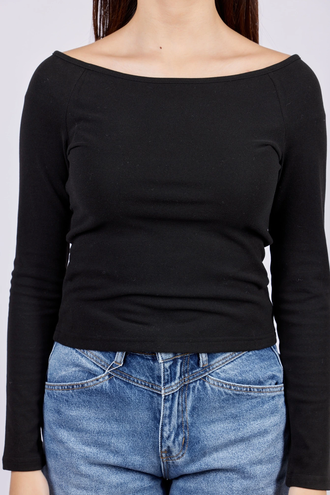 Лонгслив черный для женщин 43231-1 59