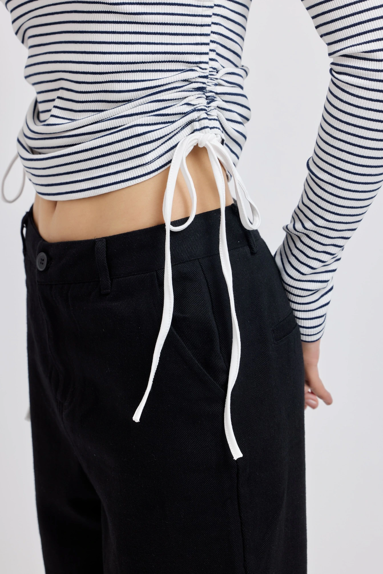 Лонгслив бело-синяя полоска для женщин 42408U-48 59