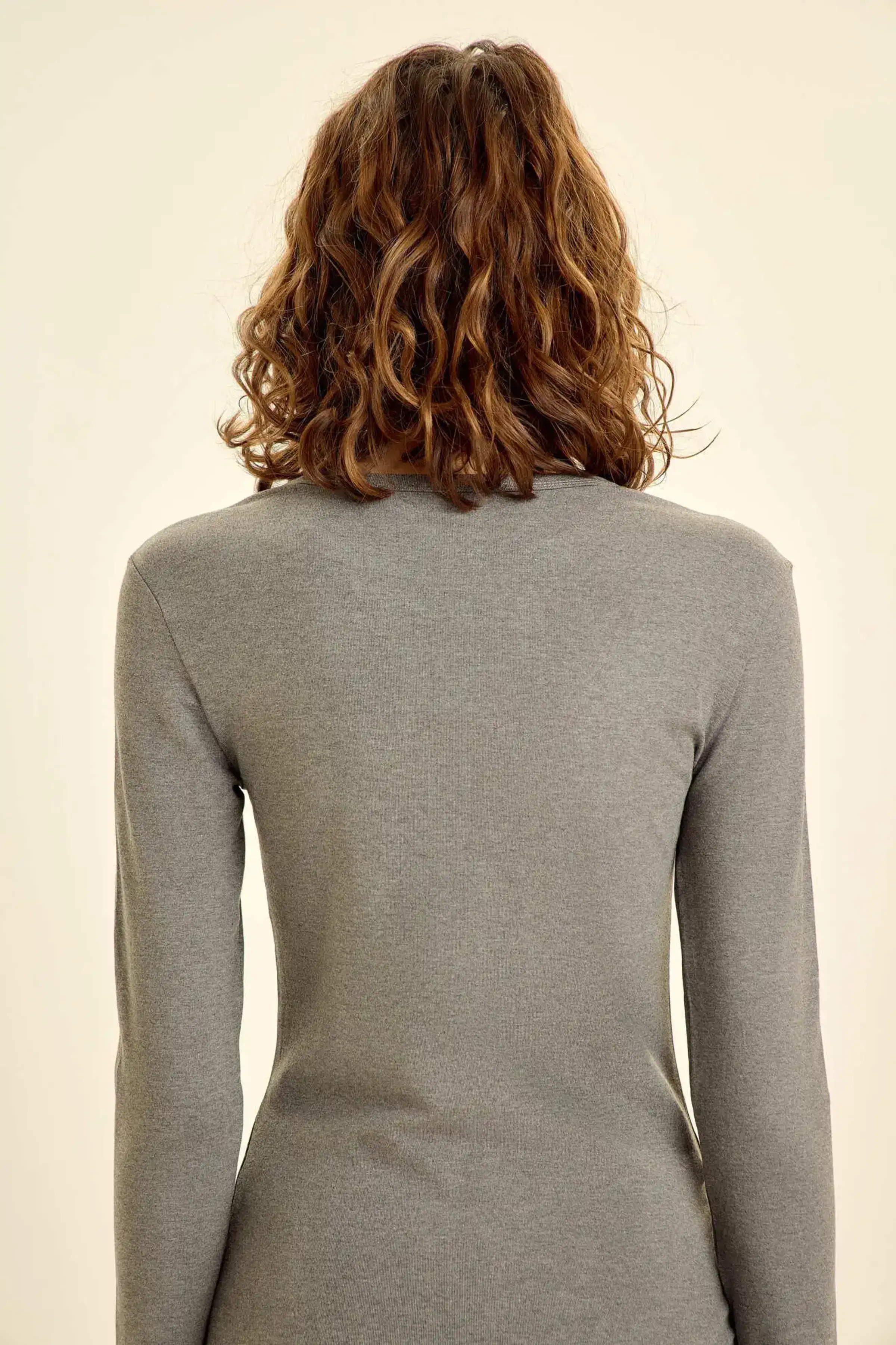 Лонгслив серый для женщин 46133-61 59