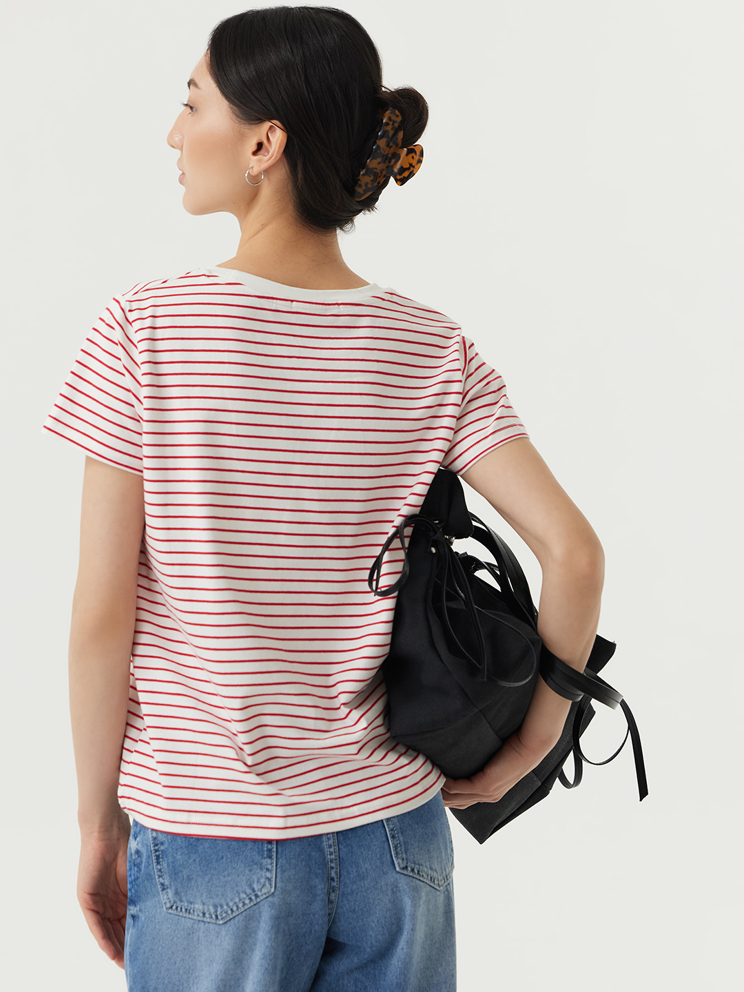 Футболка бело-красная полоска для женщин 48279-50 67