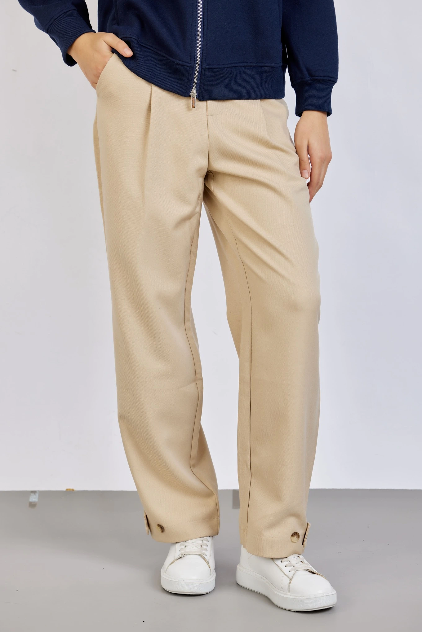 Брюки бежевый для женщин 43154-15 71