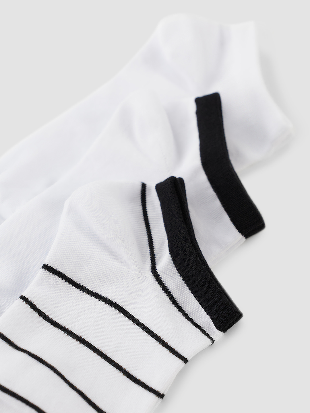 Носки черно-белая полоска+белый+бело-черный для женщин K48-257-308 21