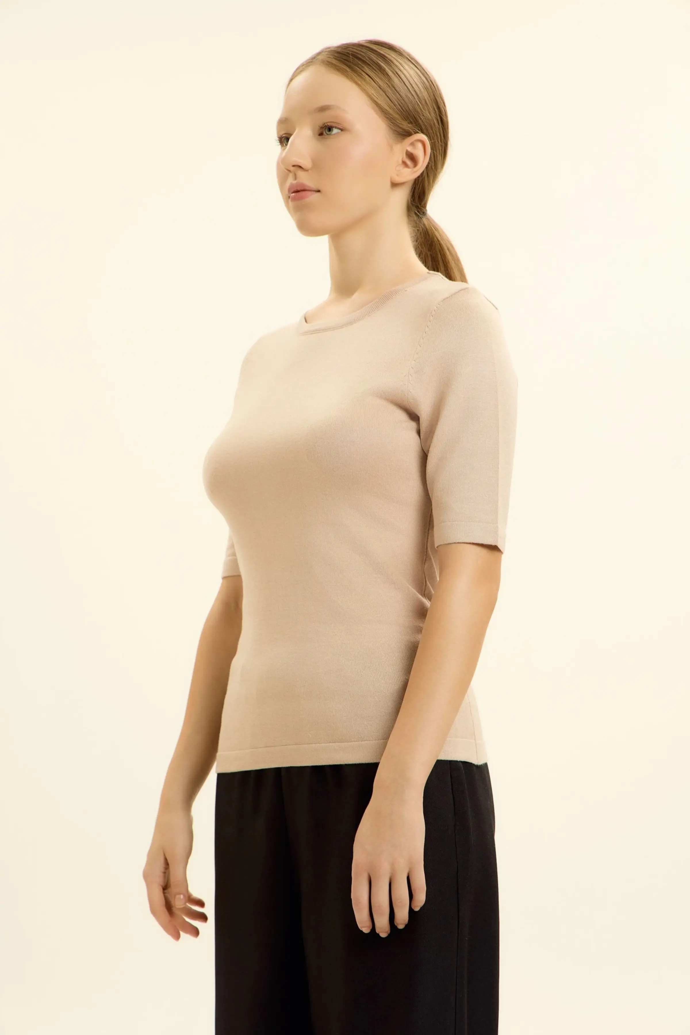 Джемпер бежевый для женщин 46109-15 60