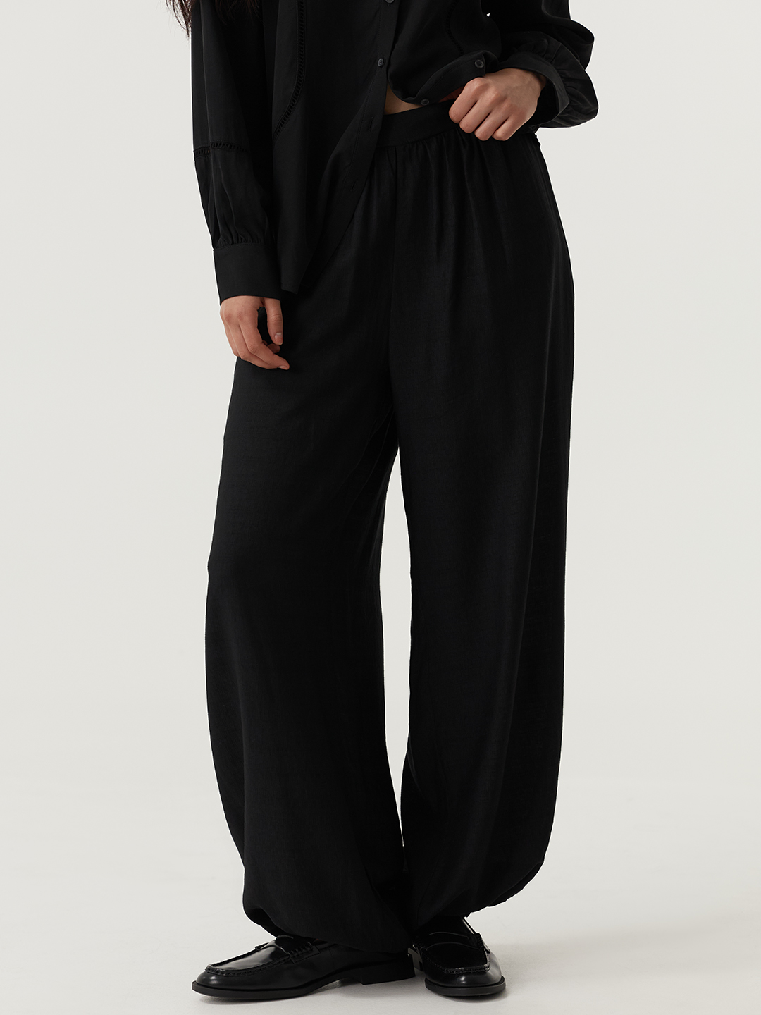 Брюки черный для женщин 48349-1 71