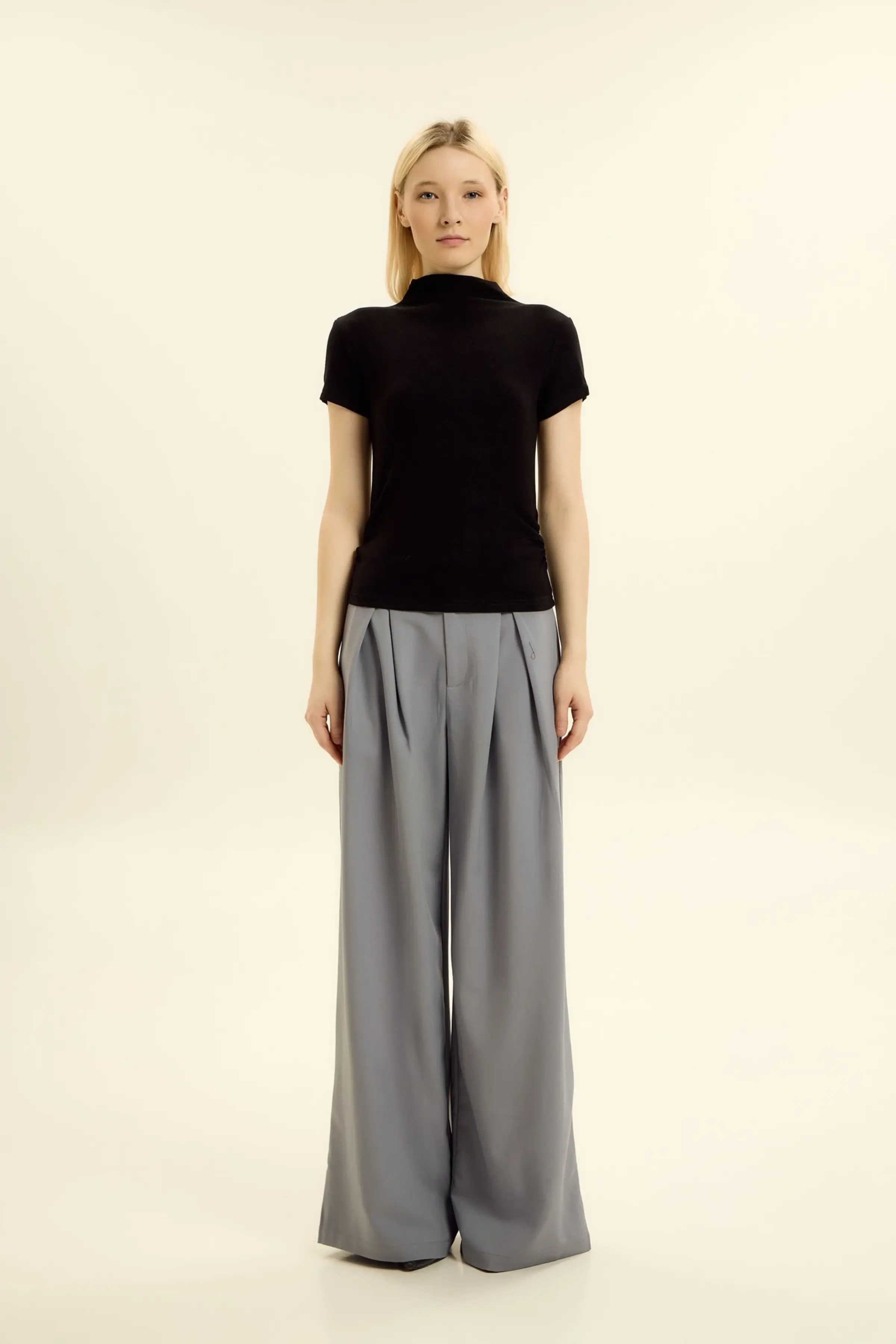 Лонгслив черный для женщин 46212-1 59