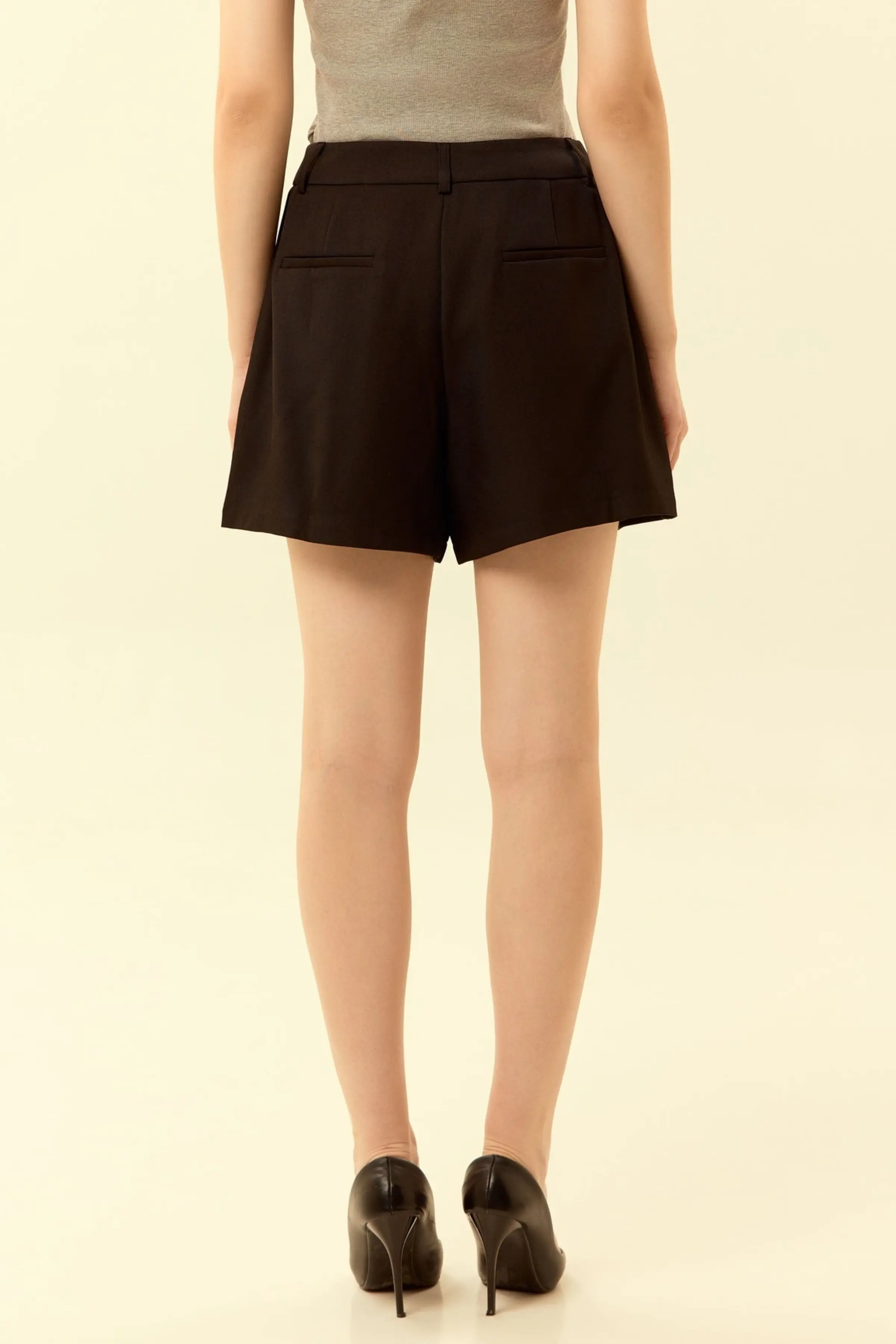 Шорты черный для женщин 46113-1 57