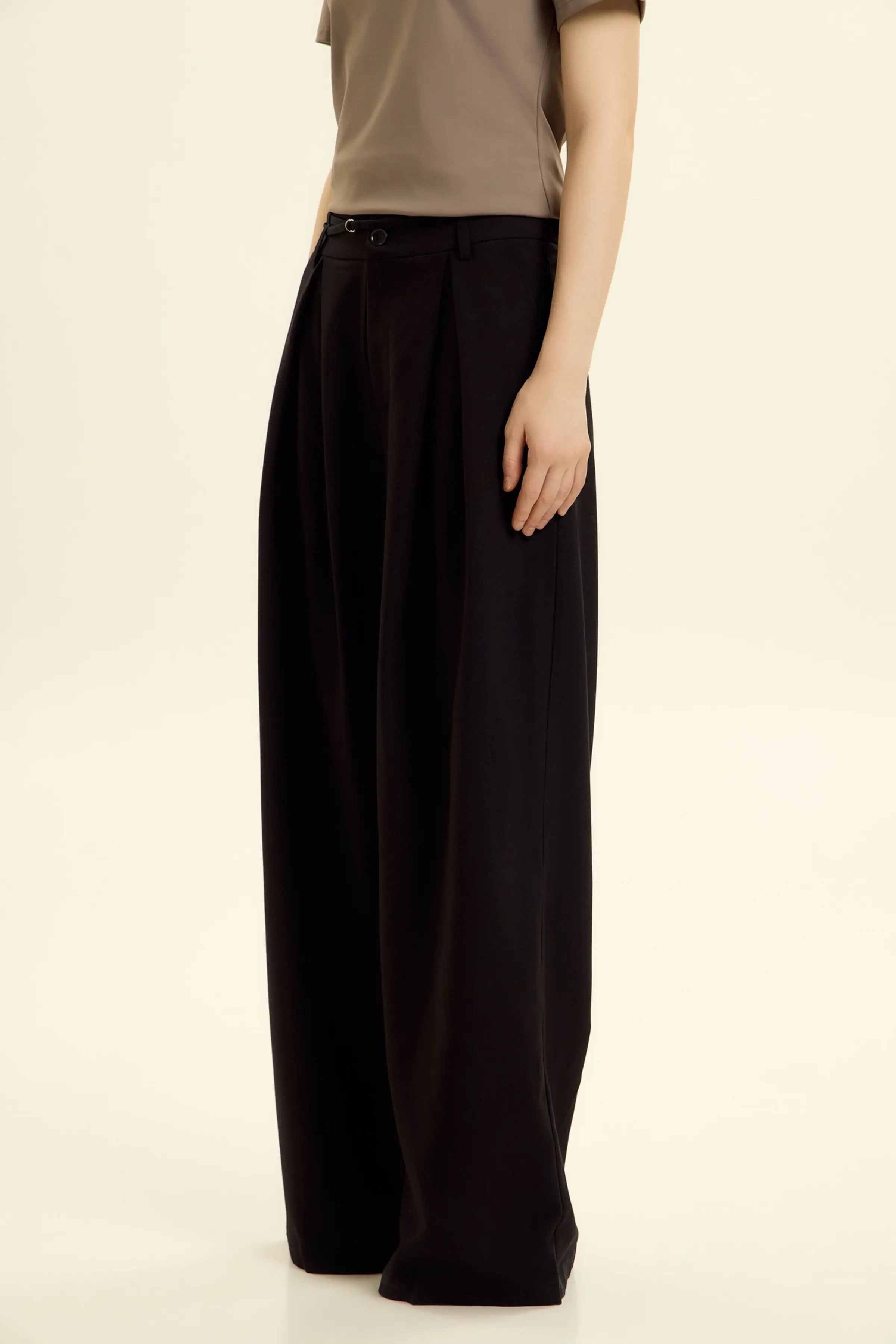 Брюки черный для женщин 46117-1 71