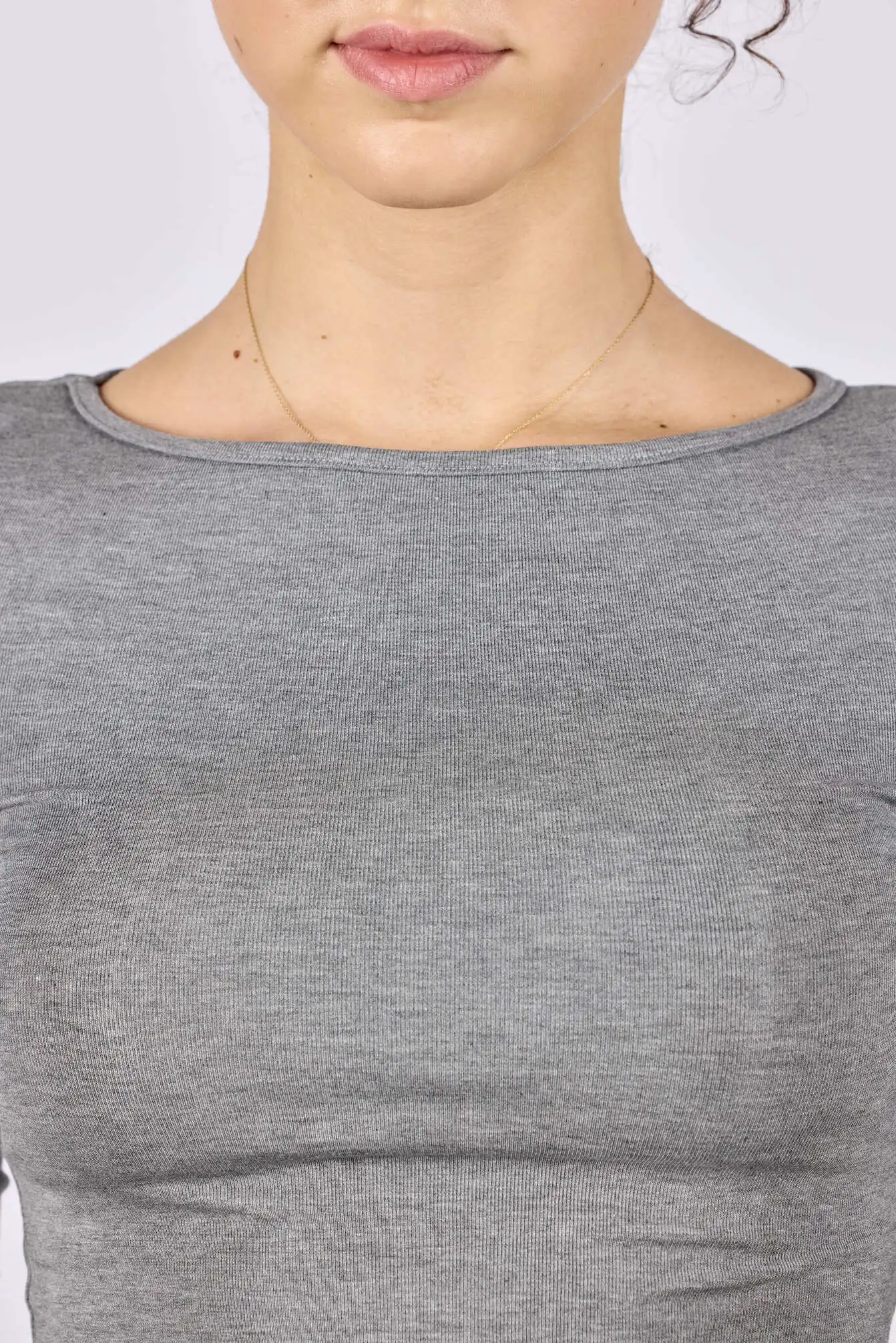 Лонгслив серый для женщин 44260-61 59