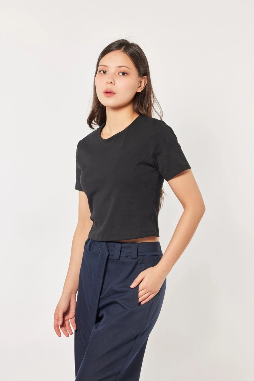 Топ черный для женщин 44218-1 46