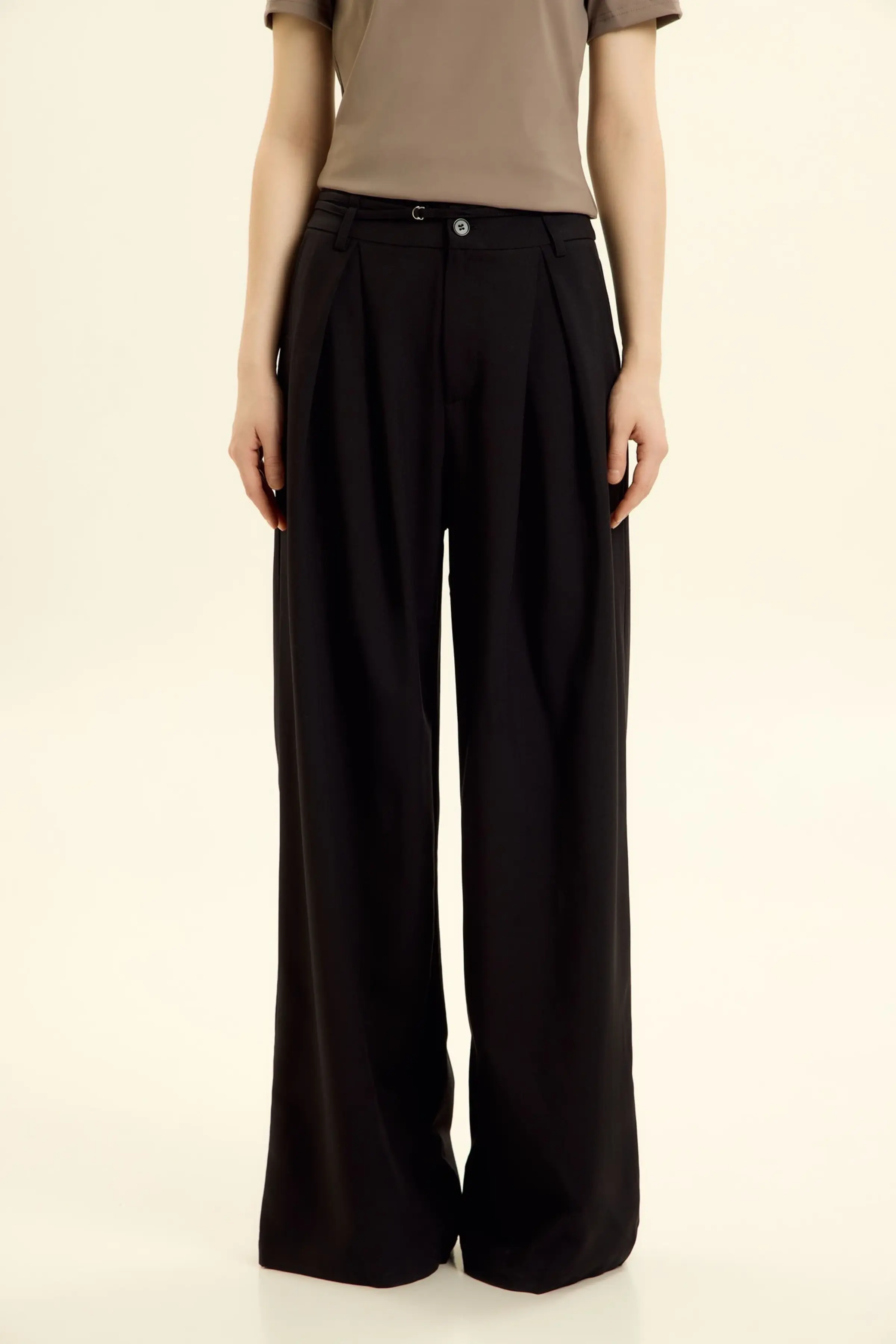 Брюки черный для женщин 46117-1 71