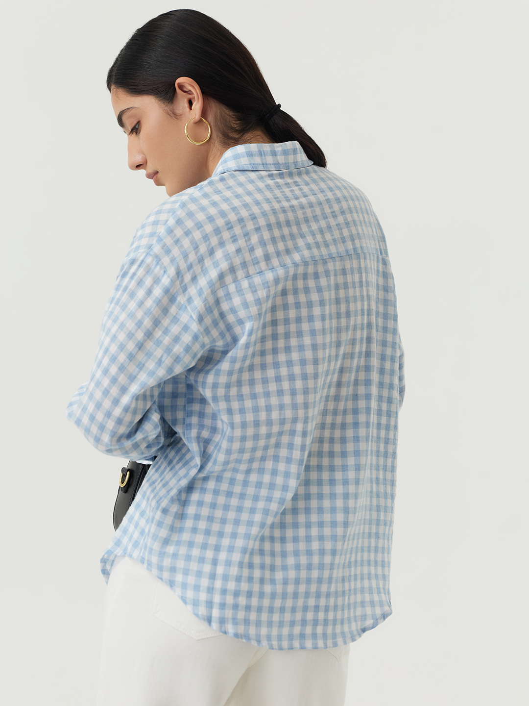 Рубашка бело-голубая клетка для женщин 48292-104 66