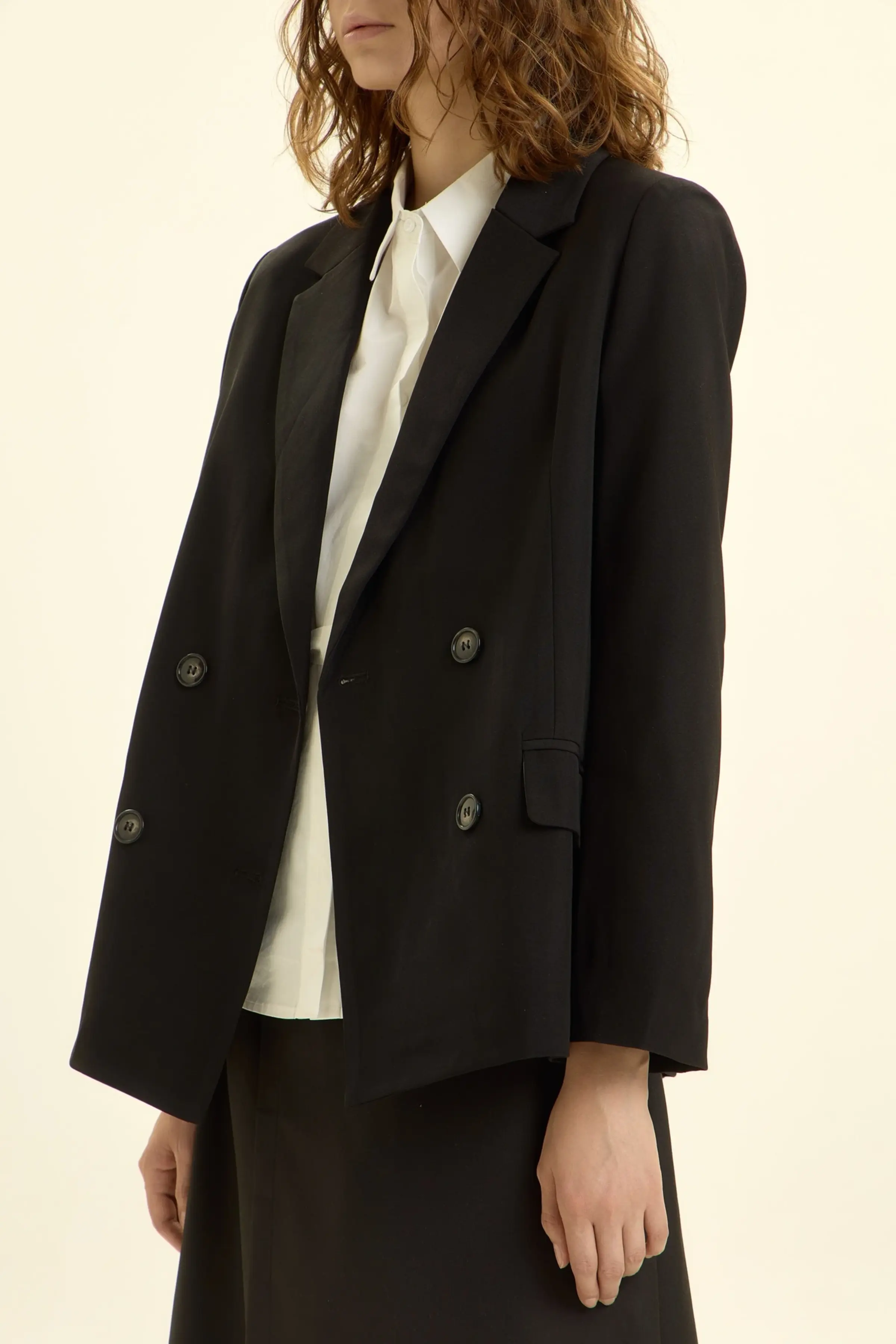 Жакет черный для женщин 46263-1 64