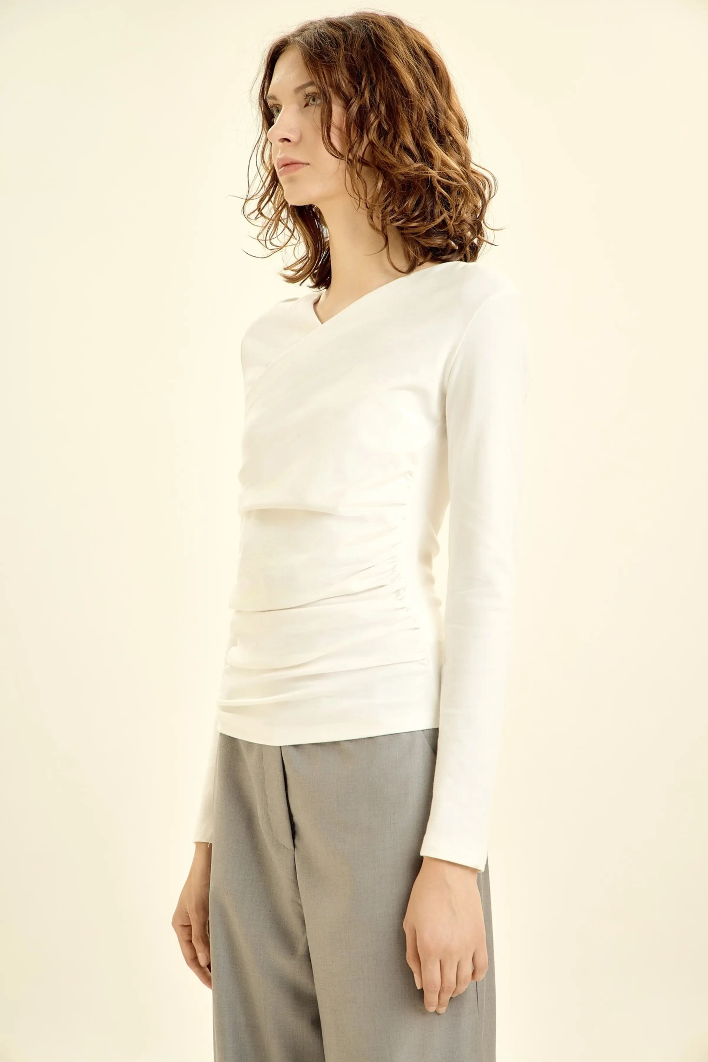 Лонгслив белый для женщин 46190-4 59